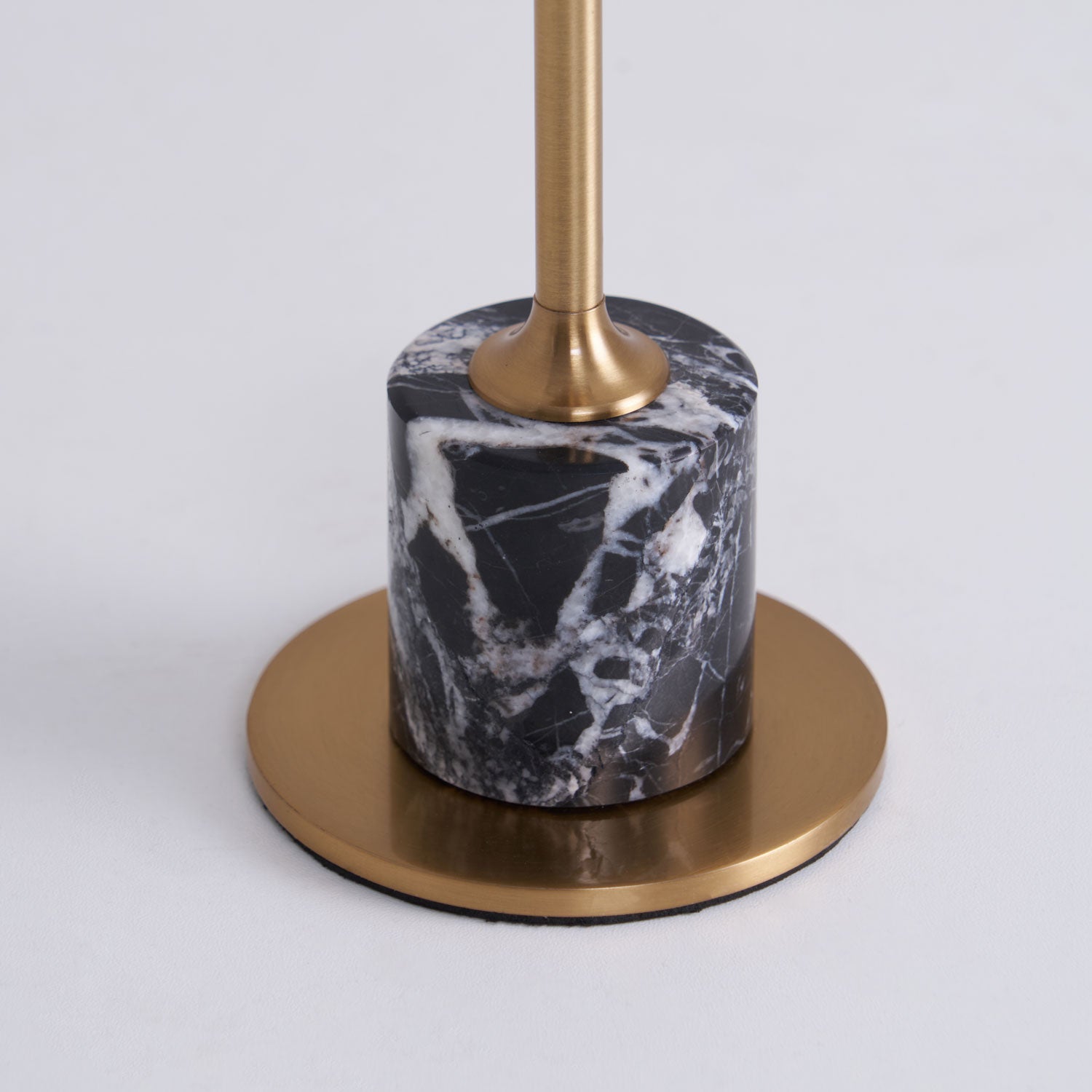 Lirio Mini Marble Table Lamp - Blowlighting