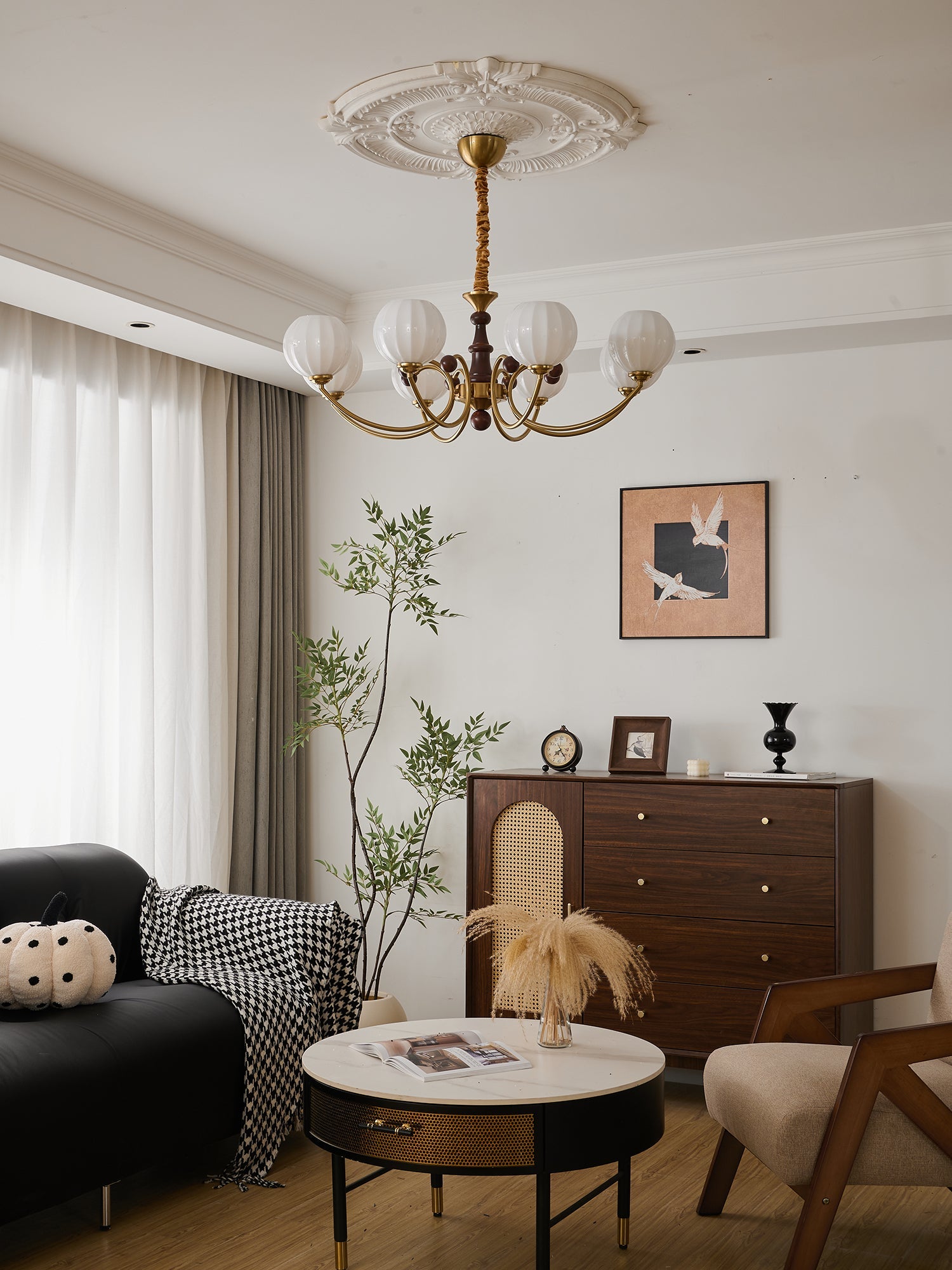 Livia Chandelier - Blowlighting