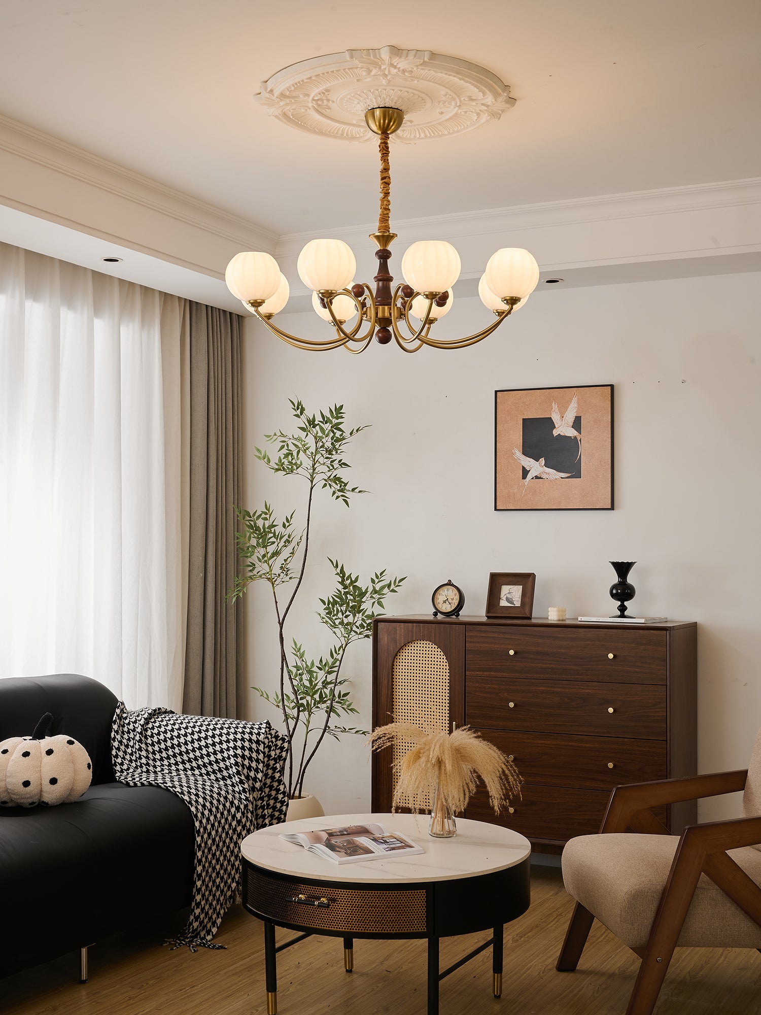 Livia Chandelier - Blowlighting