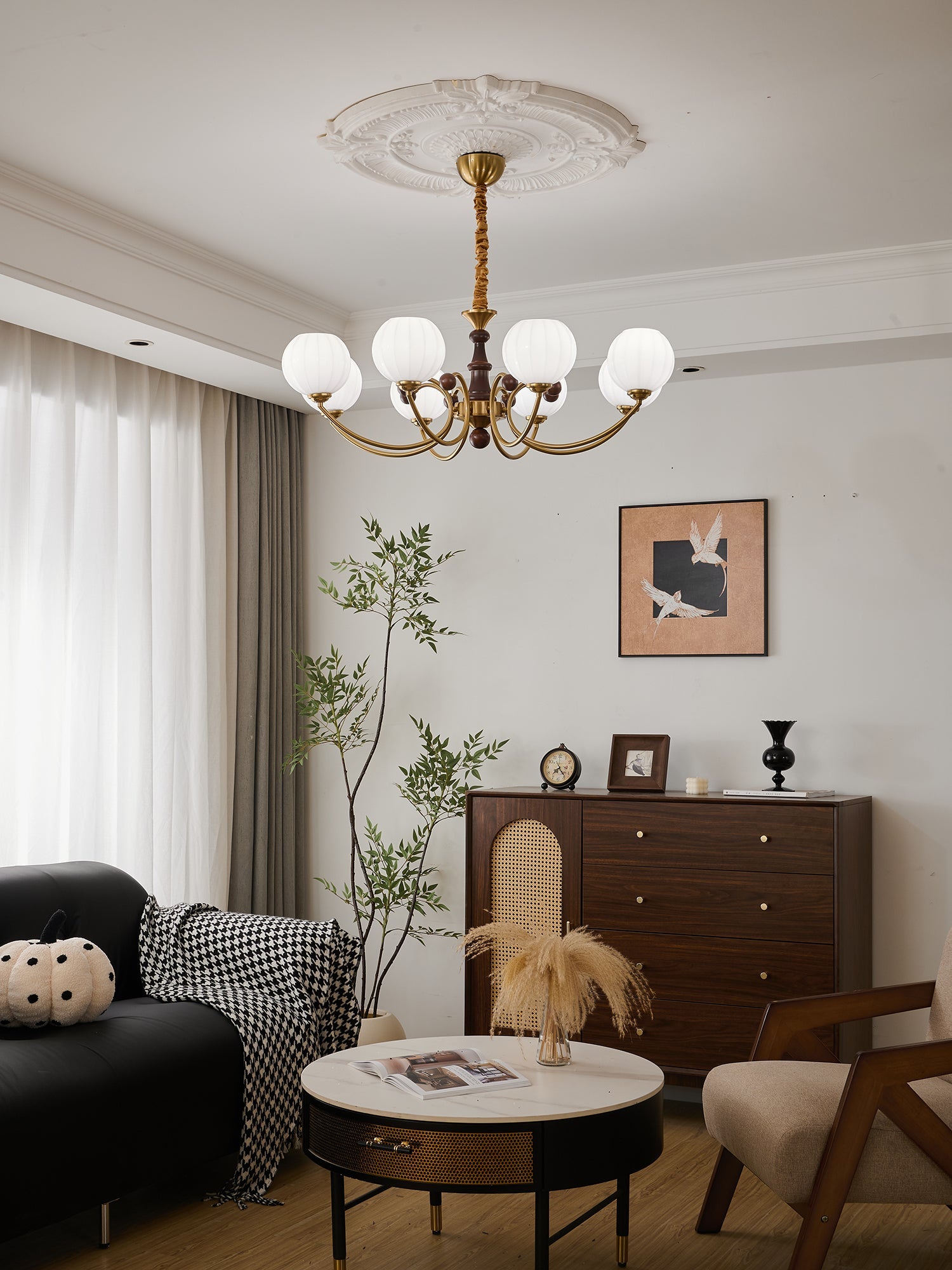 Livia Chandelier - Blowlighting