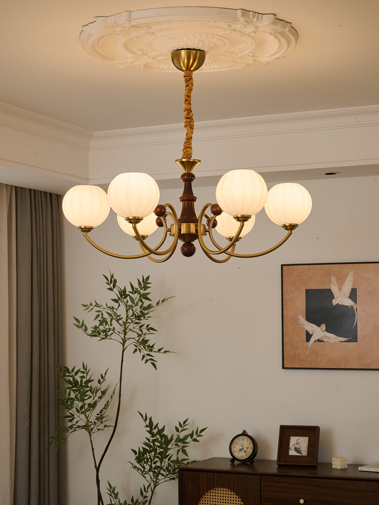 Livia Chandelier - Blowlighting