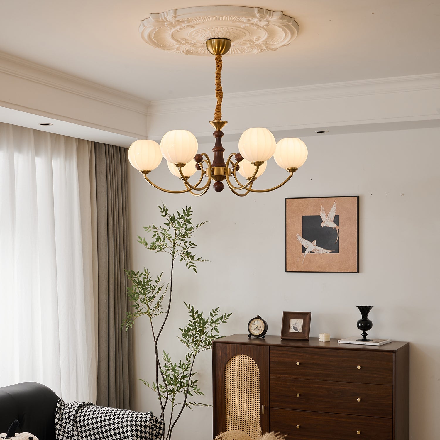 Livia Chandelier - Blowlighting