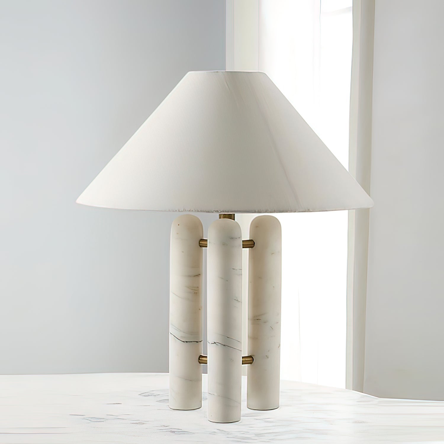 Lloyd Table Lamp - Blowlighting