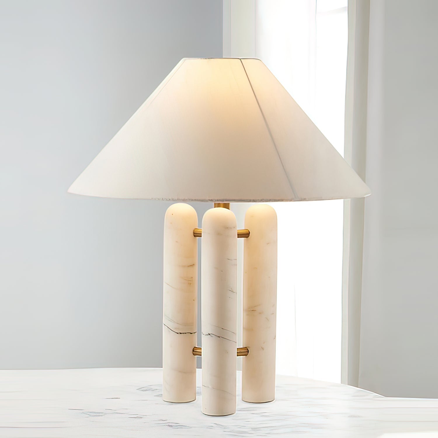 Lloyd Table Lamp - Blowlighting