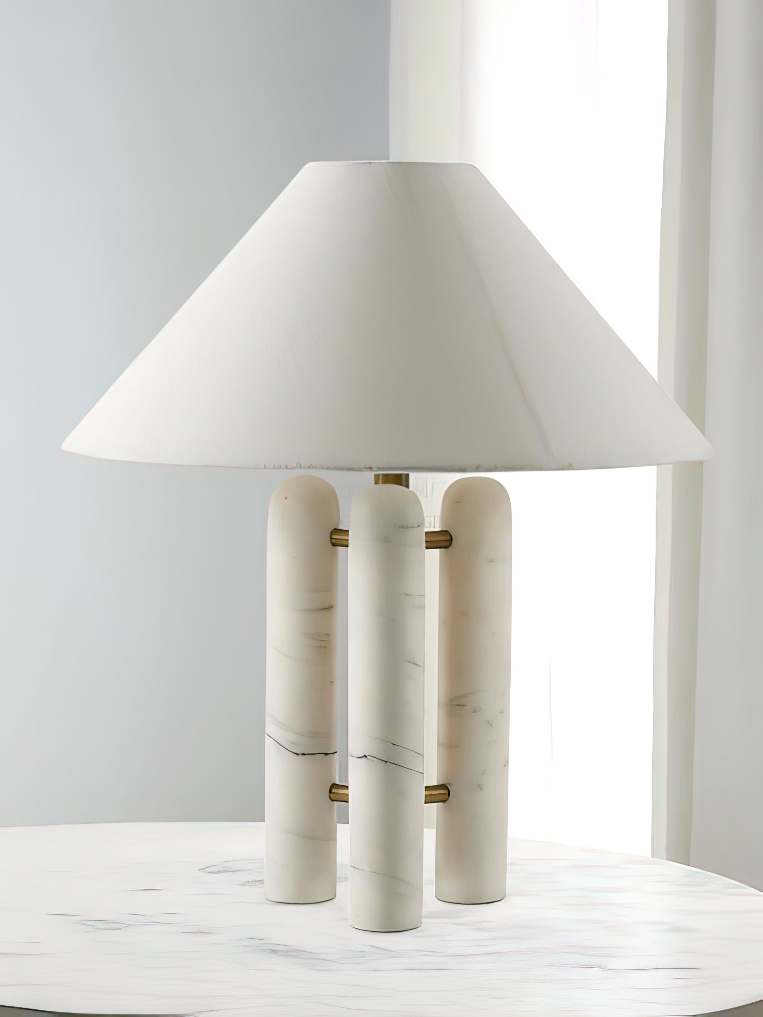Lloyd Table Lamp - Blowlighting