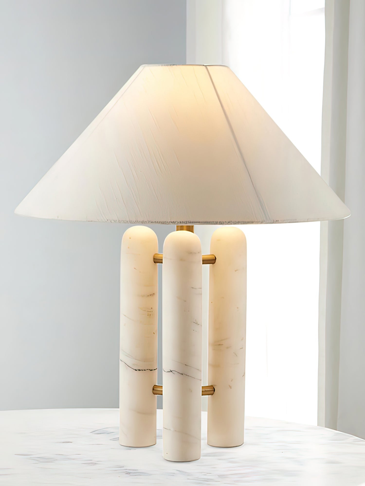 Lloyd Table Lamp - Blowlighting