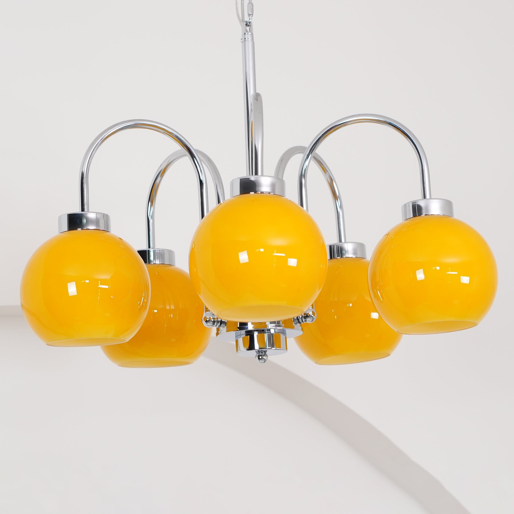 Loa Chandeliers - Blowlighting