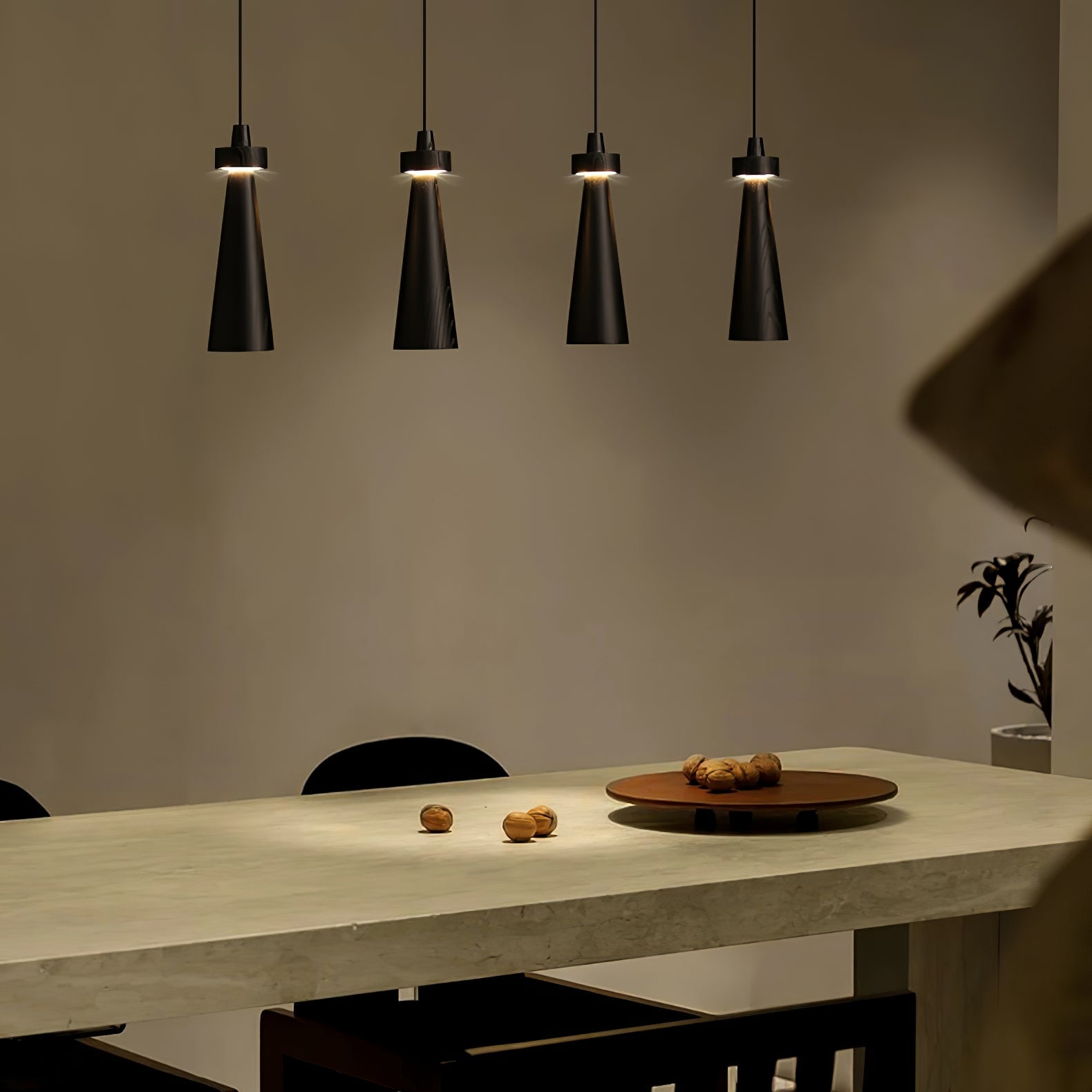Loma Pendant Light - Blowlighting
