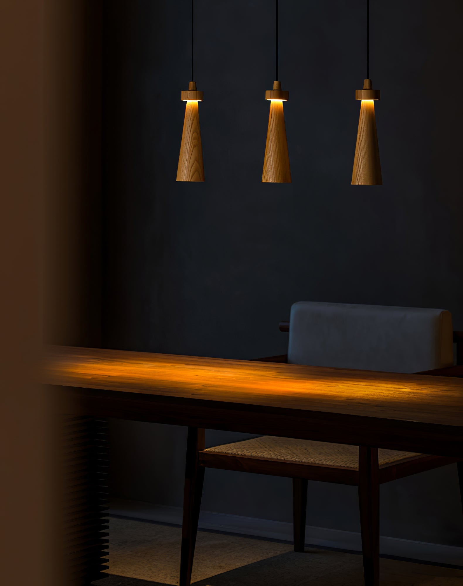 Loma Pendant Light - Blowlighting