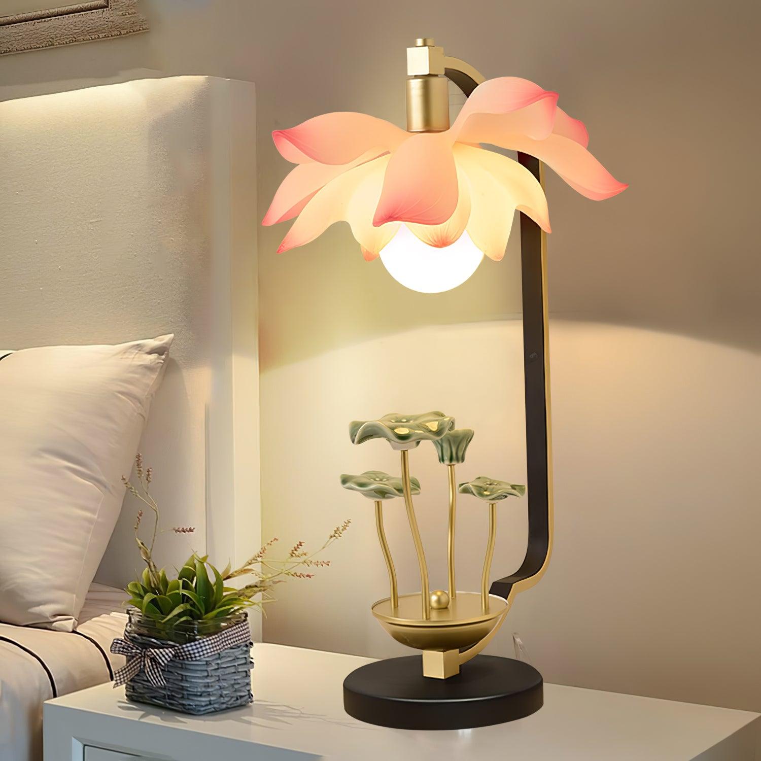 Lotus Table Lamp - Blowlighting
