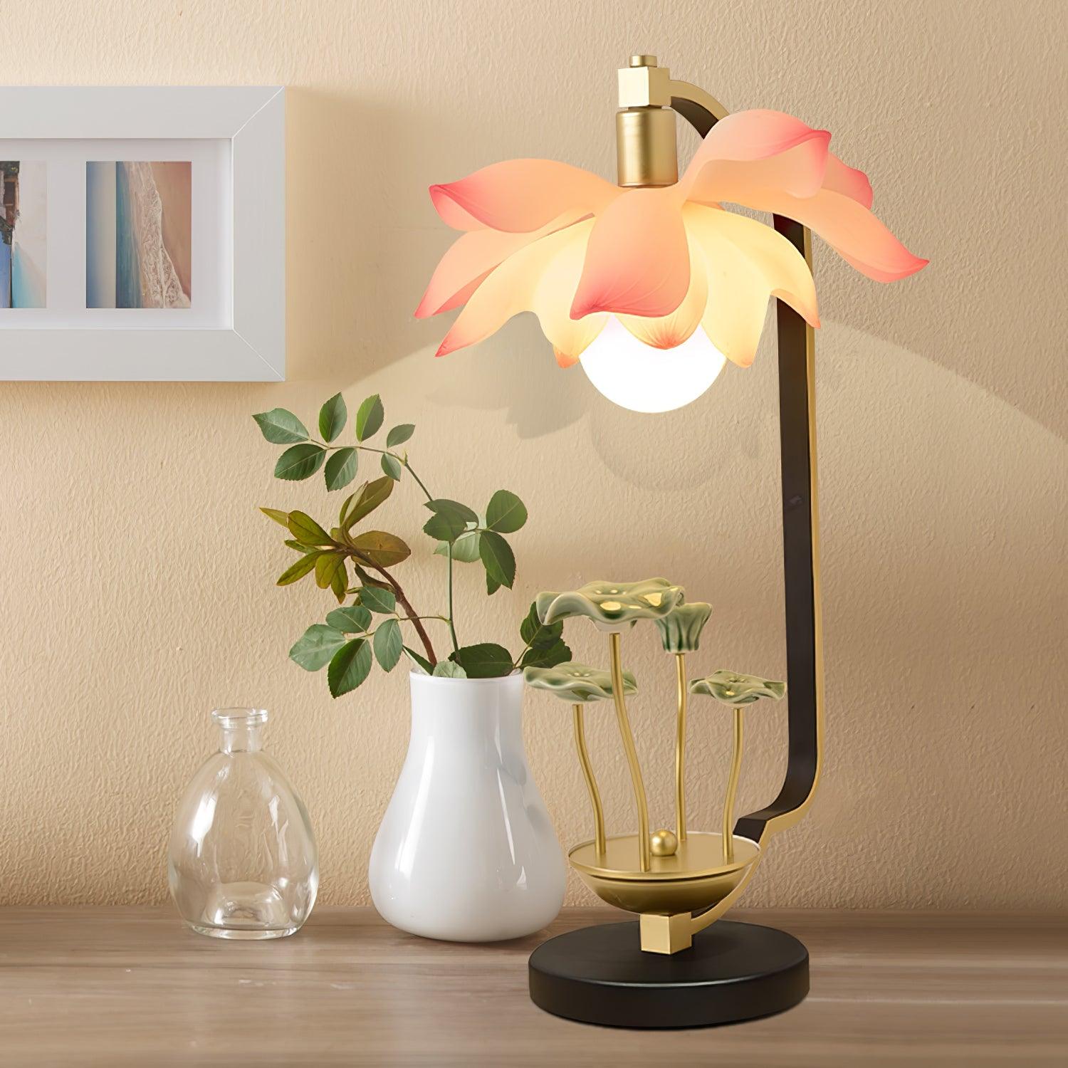 Lotus Table Lamp - Blowlighting