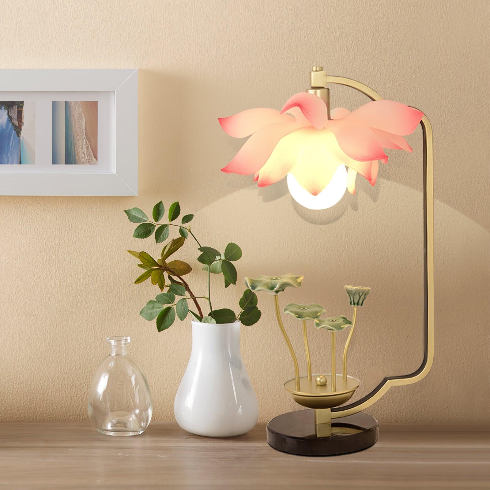 Lotus Table Lamp - Blowlighting