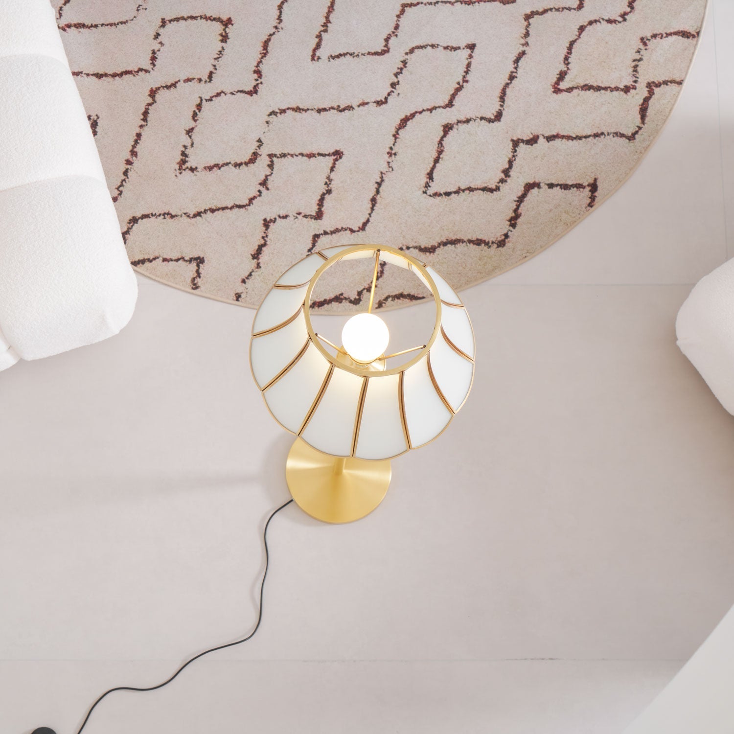 Lucia Floor Lamp - Blowlighting