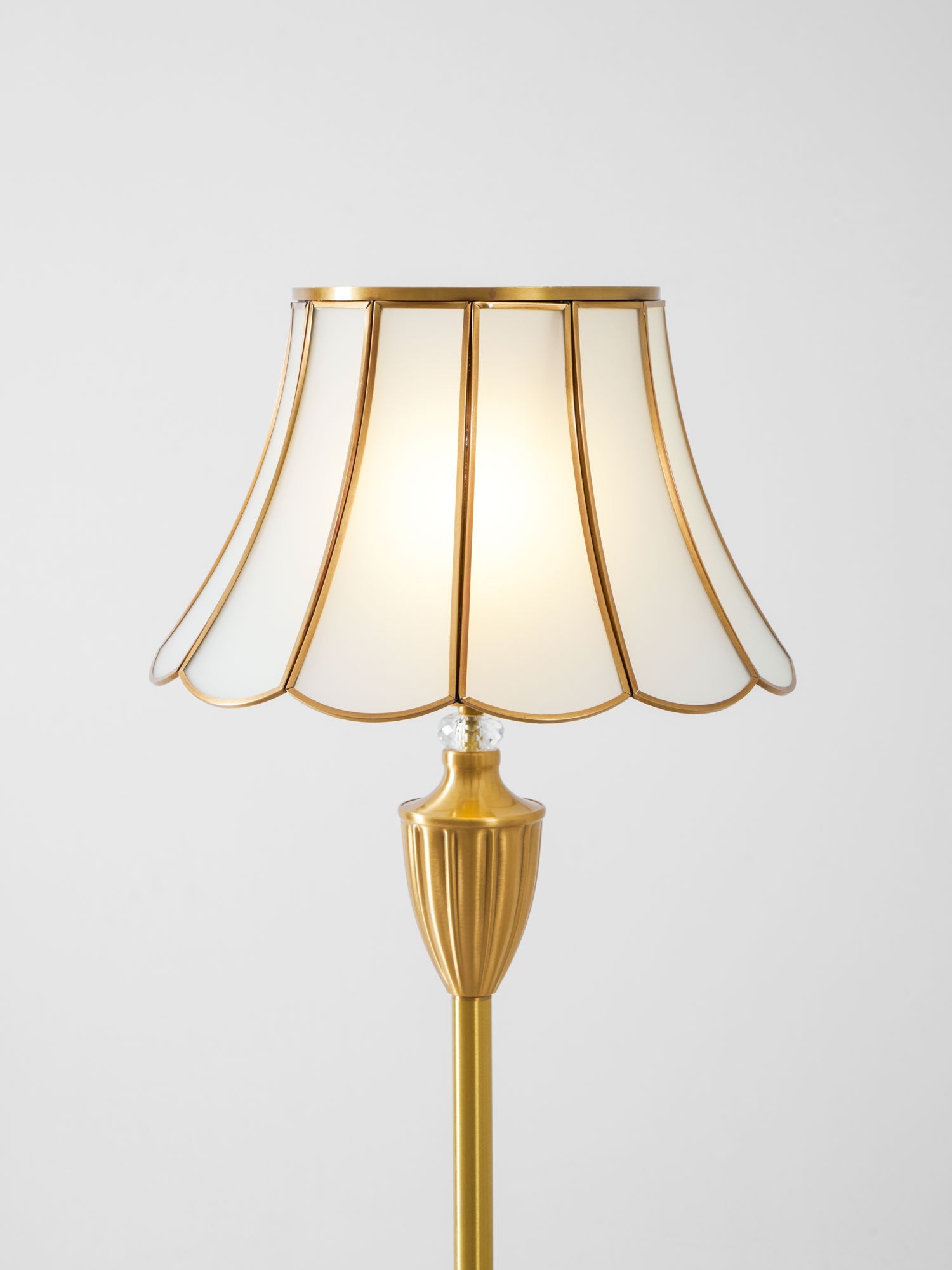 Lucia Floor Lamp - Blowlighting