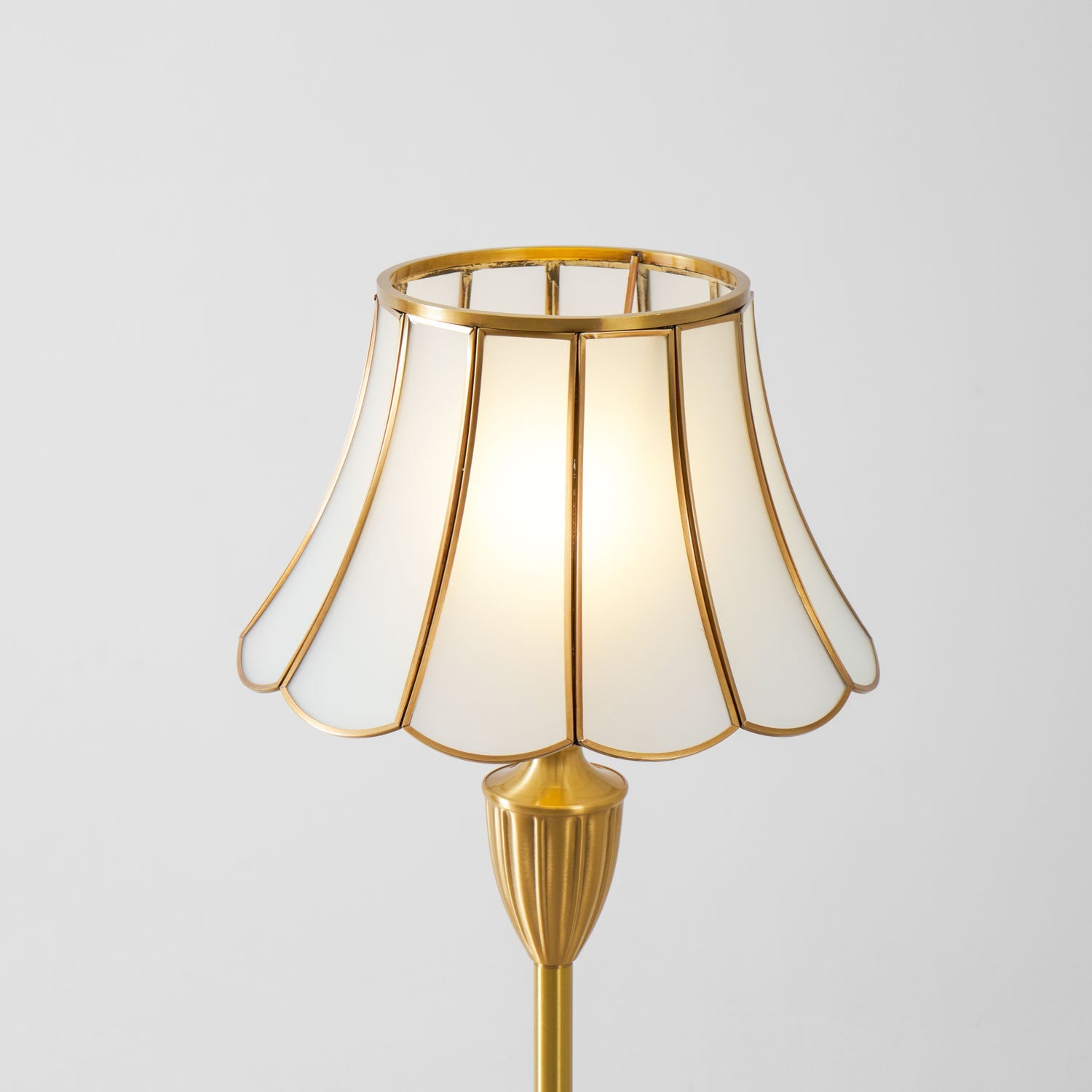 Lucia Floor Lamp - Blowlighting