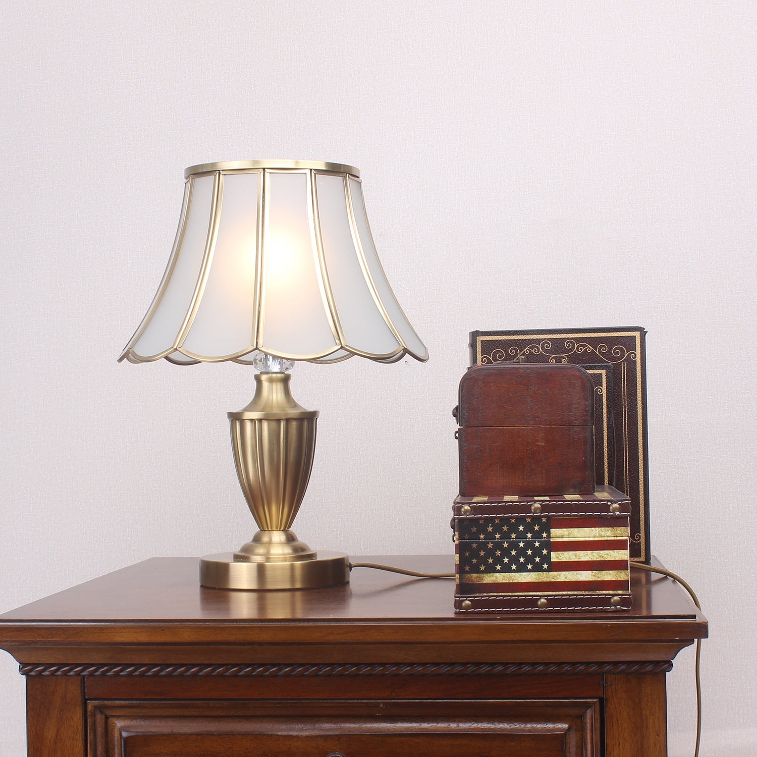 Lucia Table Lamp - Blowlighting