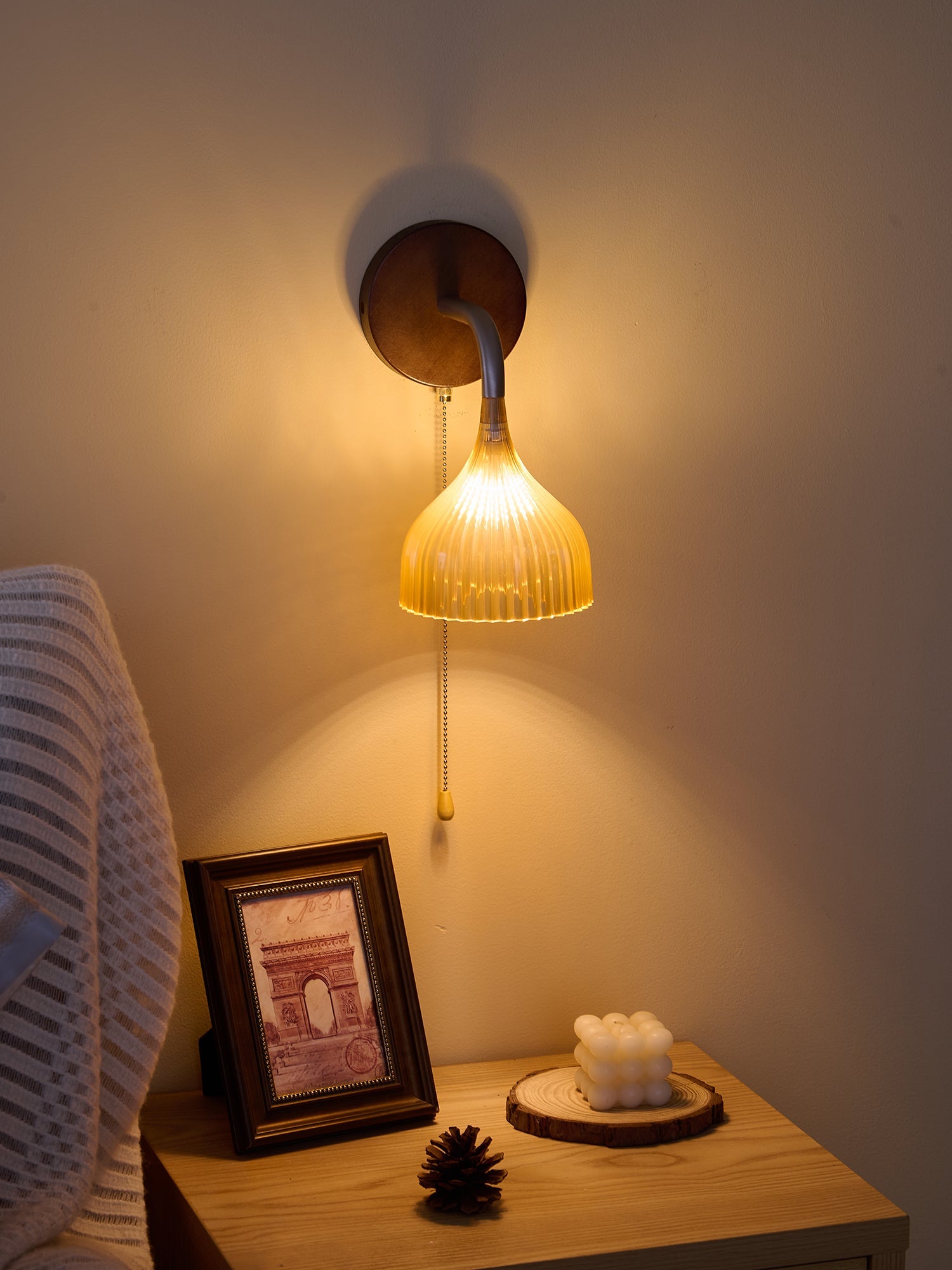 Lucina Wall Lamp - Blowlighting