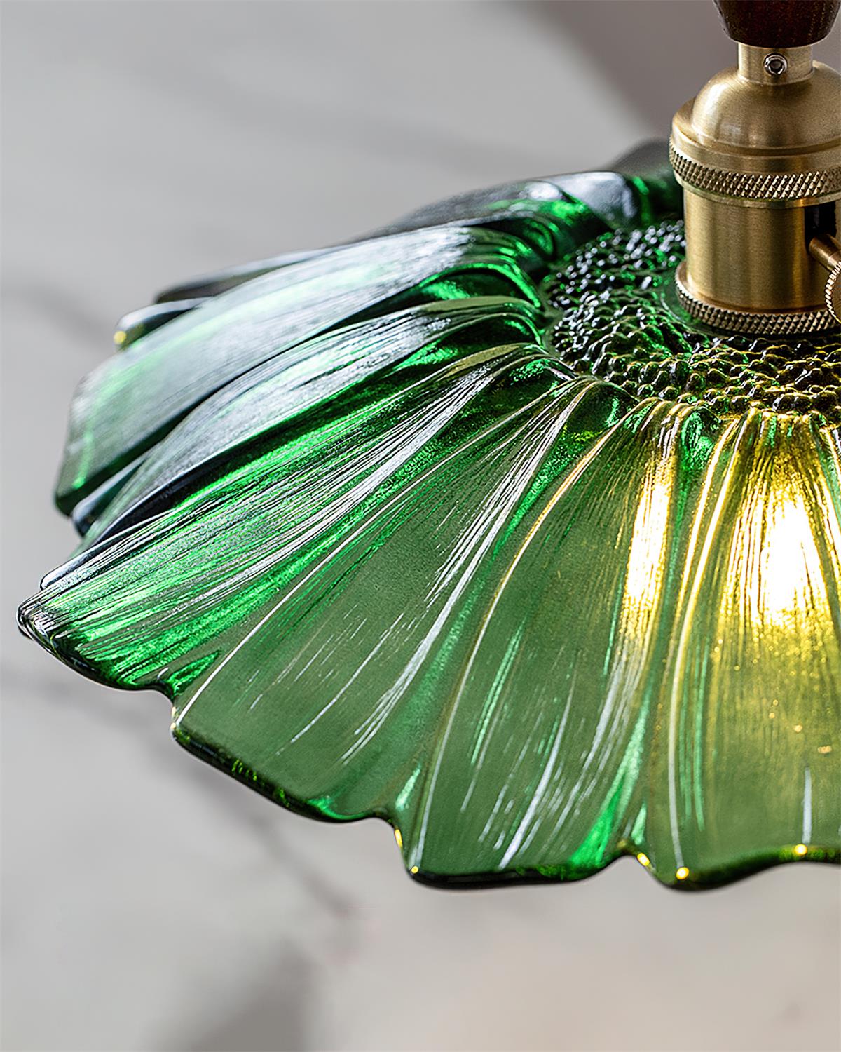 Bloomory Glass Petal Pendant Lamp
