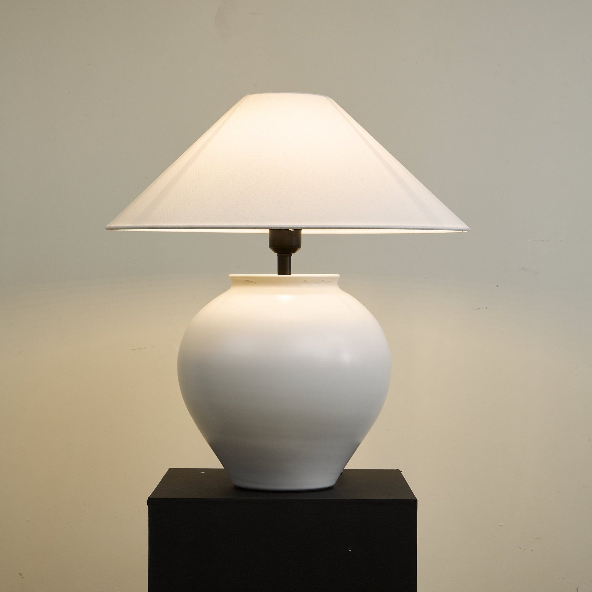 Luma Ceramic Table Lamp - Blowlighting