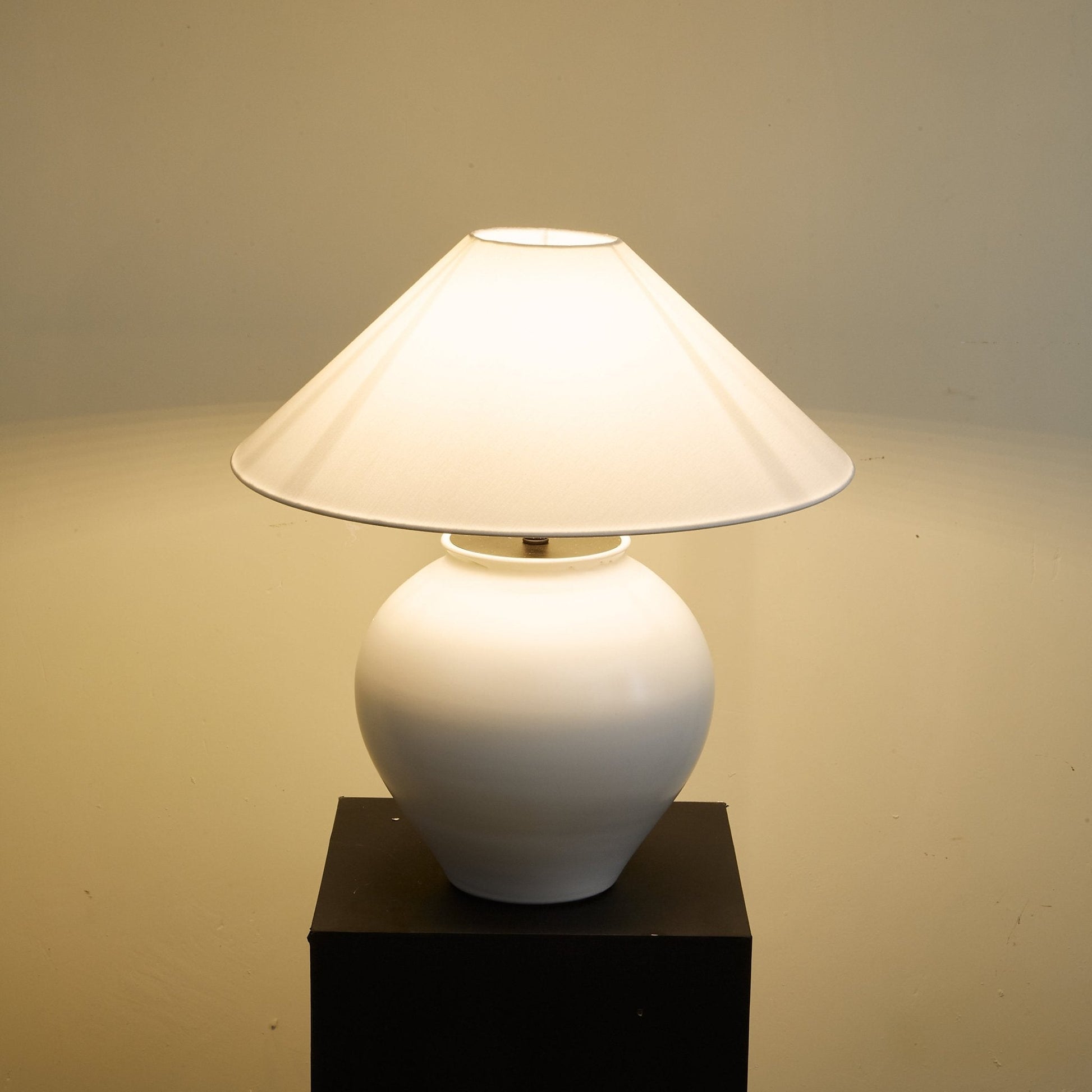Luma Ceramic Table Lamp - Blowlighting