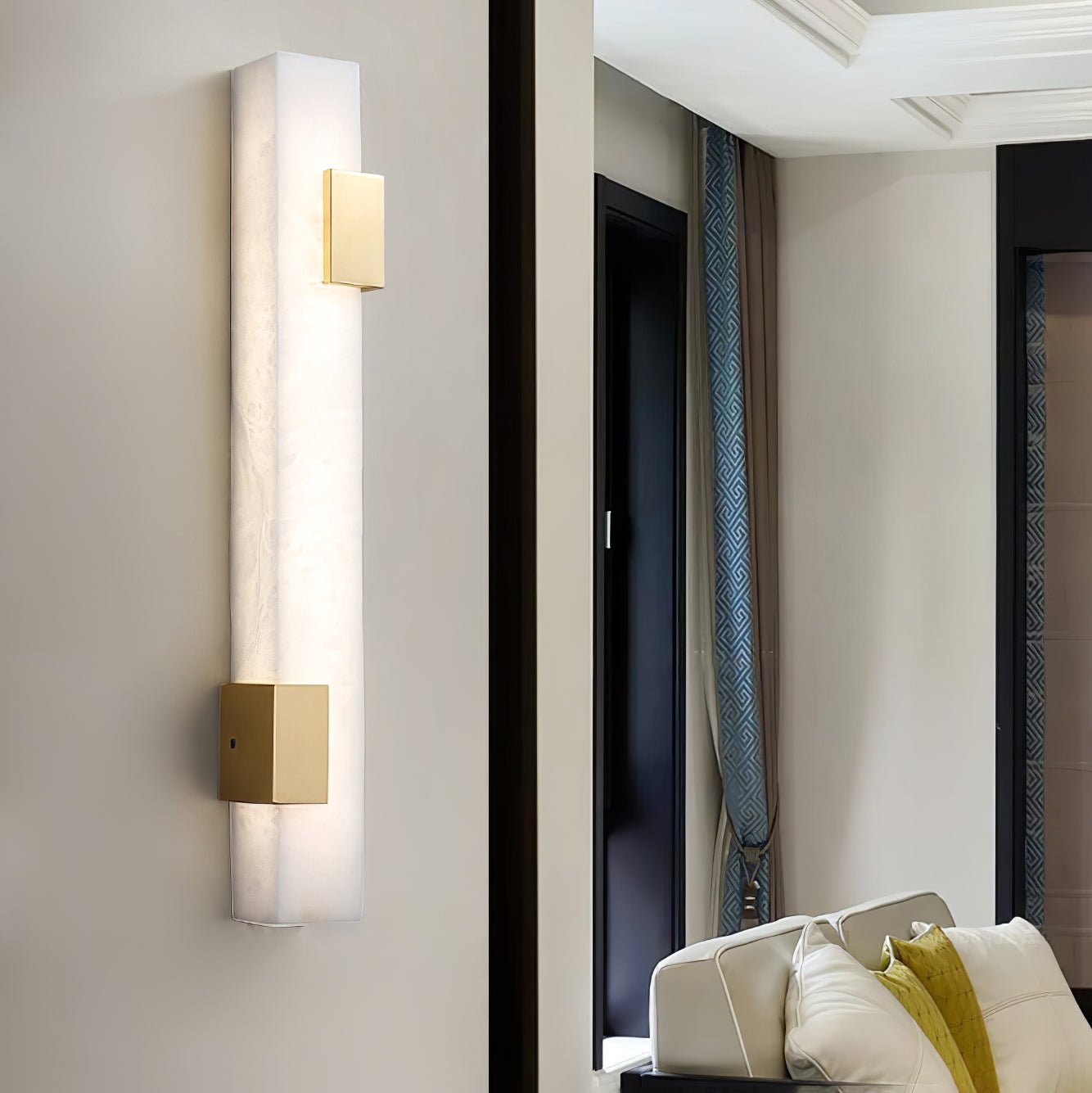 Eos Linear Alabaster Wall Light - Blowlighting