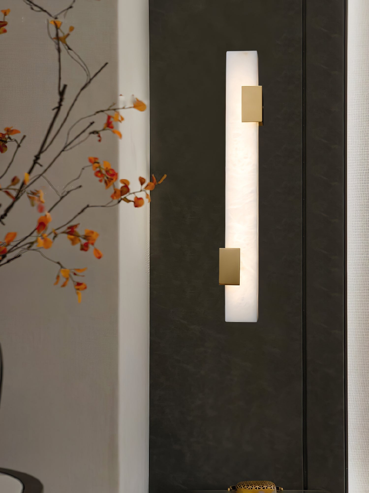 Eos Linear Alabaster Wall Light - Blowlighting