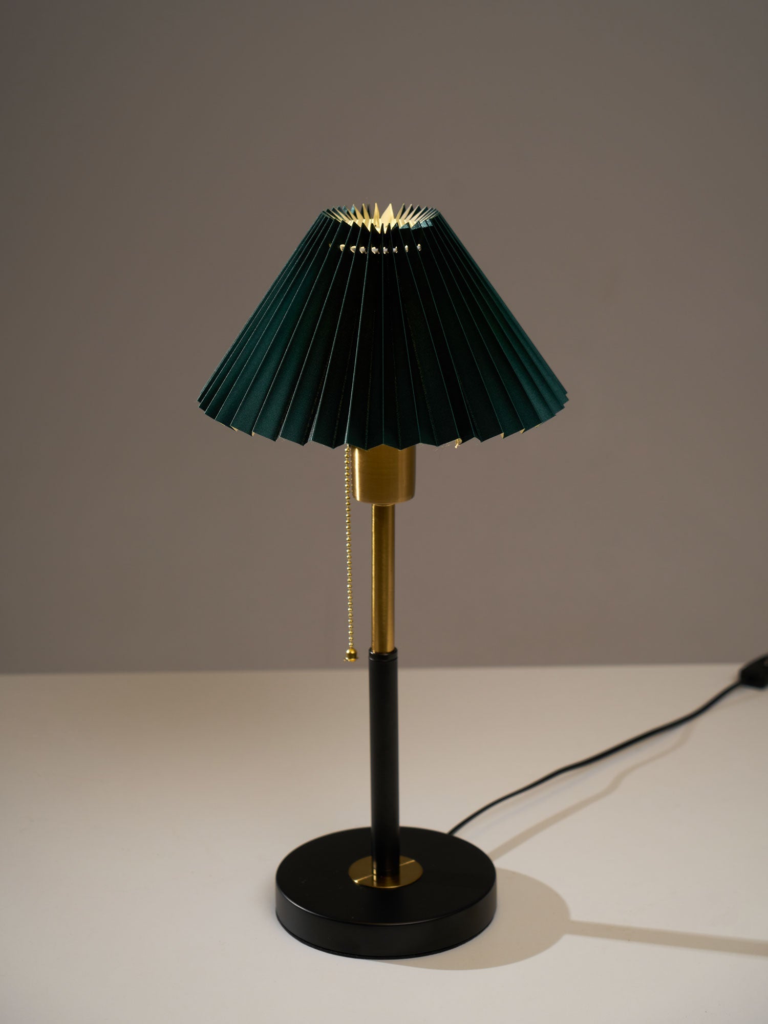Lumi Pleated Table Lamp - Blowlighting