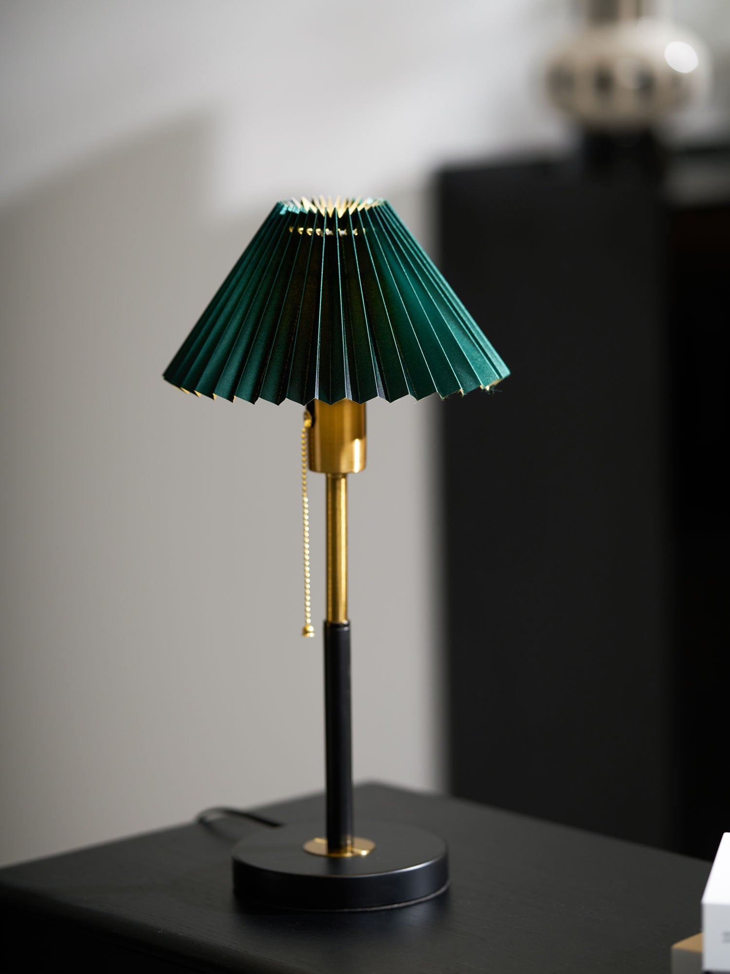 Lumi Pleated Table Lamp - Blowlighting