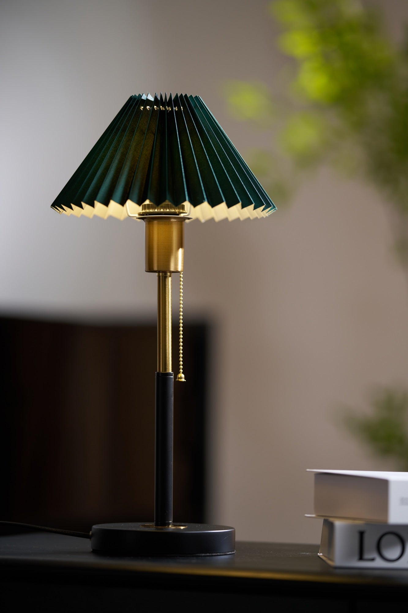 Lumi Pleated Table Lamp - Blowlighting