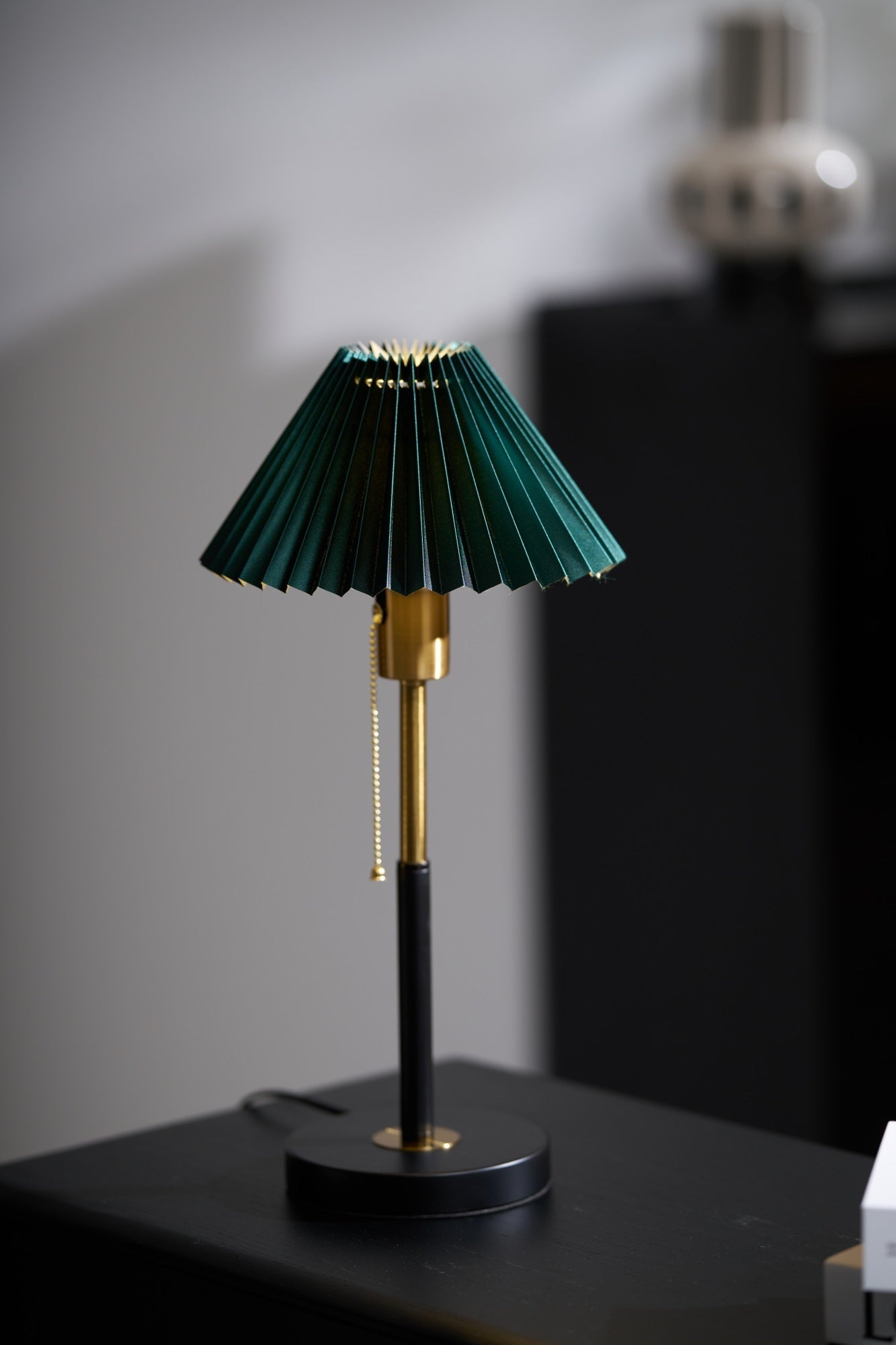 Lumi Pleated Table Lamp - Blowlighting