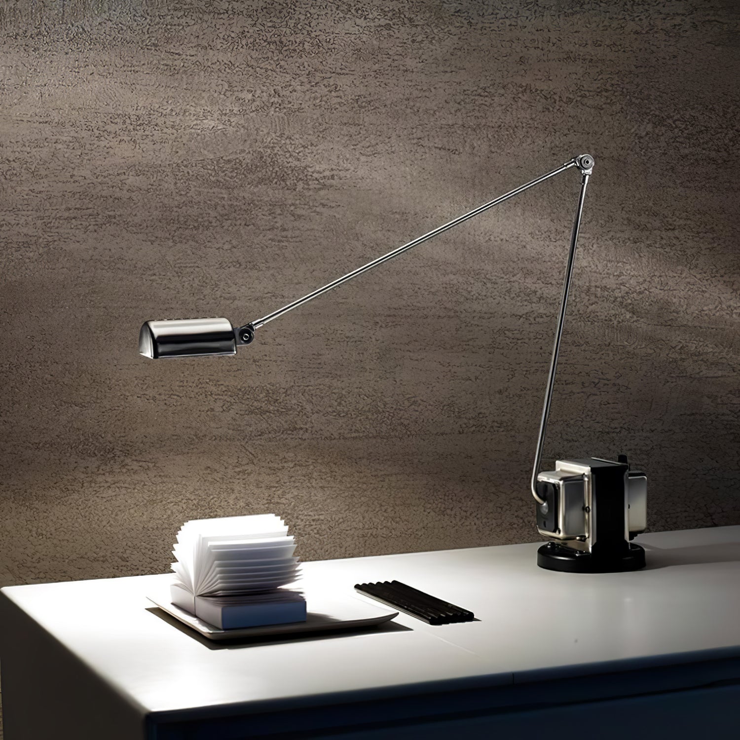 Dynamo Table Lamp - Blowlighting