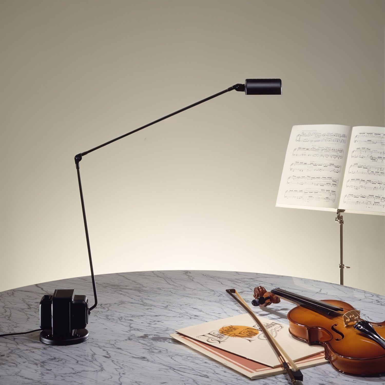 Dynamo Table Lamp - Blowlighting