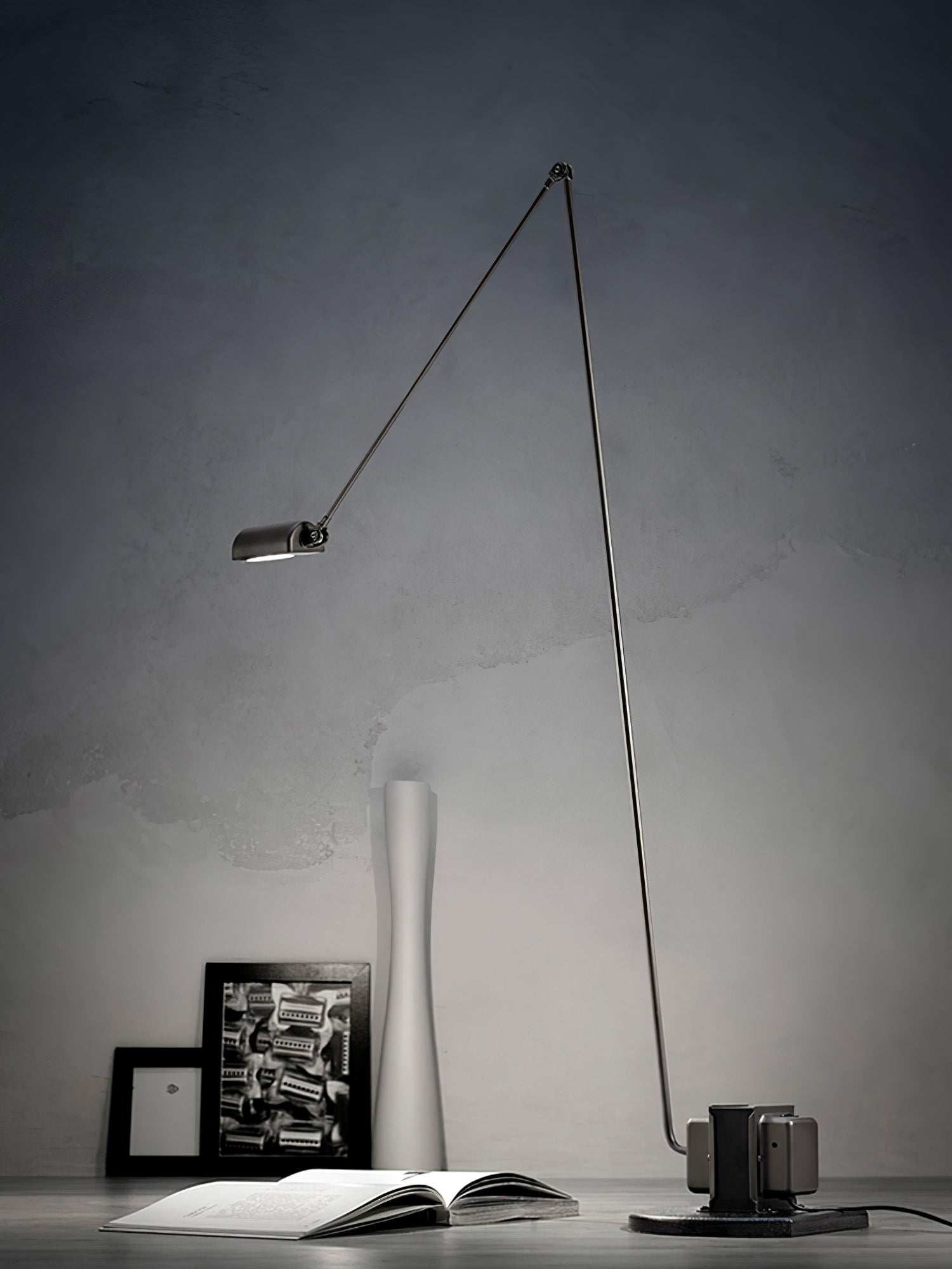 Dynamo Table Lamp - Blowlighting