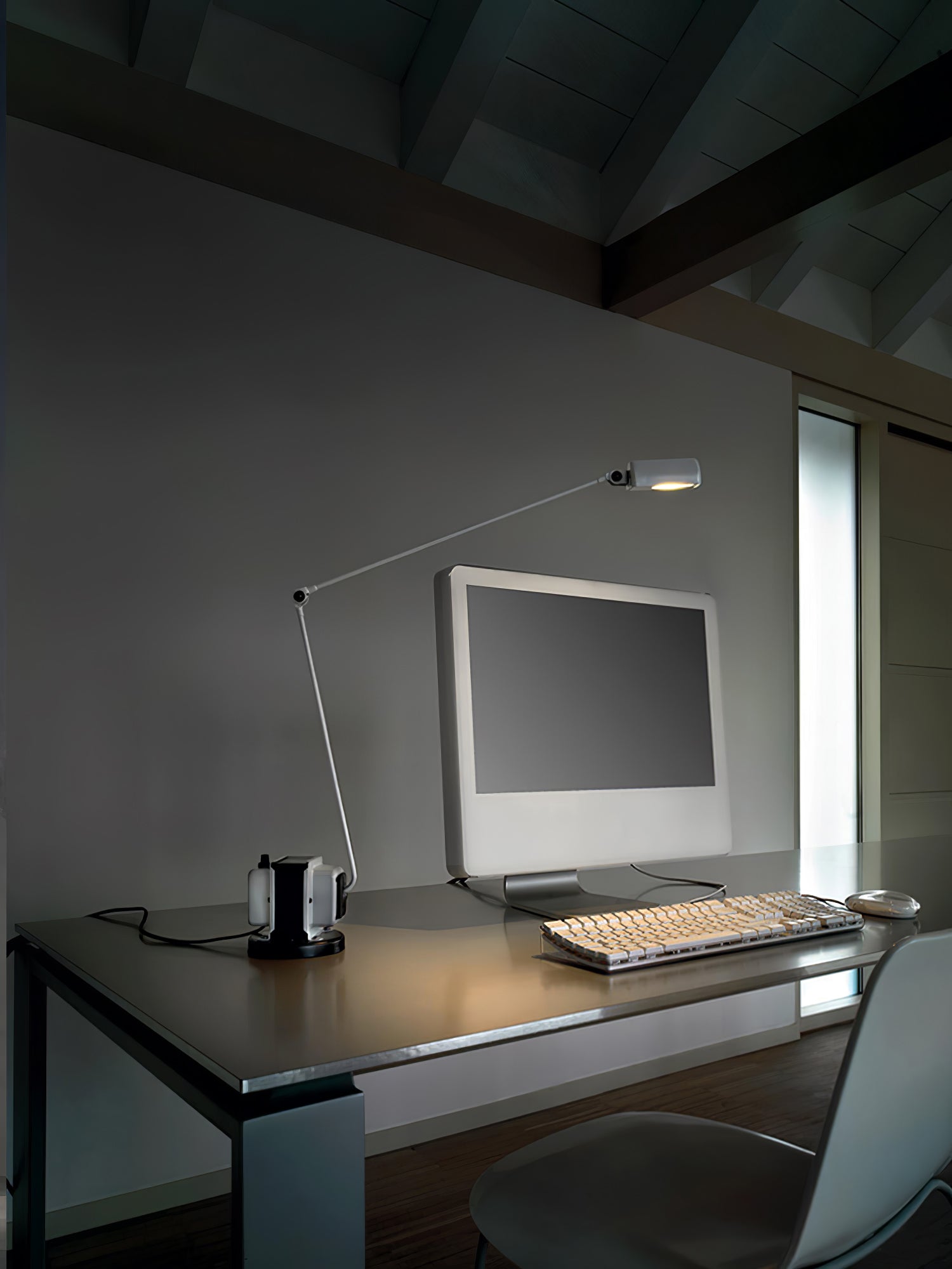 Dynamo Table Lamp - Blowlighting