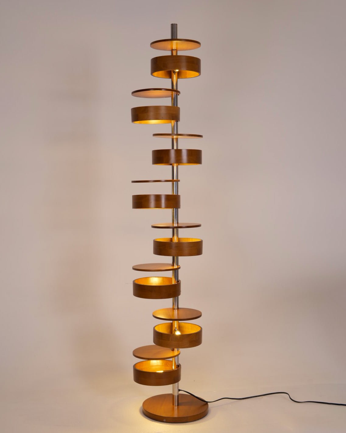 Luminis Wooden Floor Lamp - Blowlighting