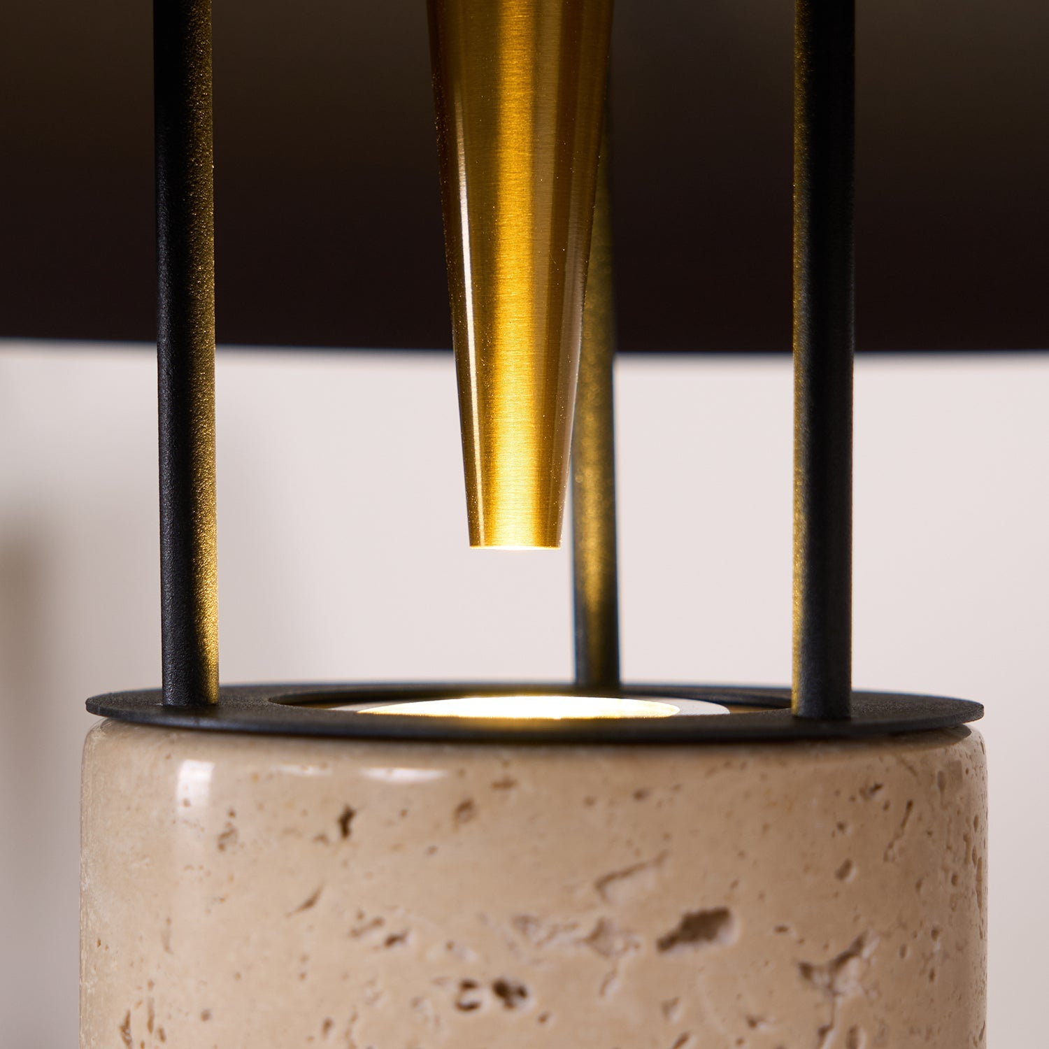 Eltheiel Disc-Pillar Travertine Table Lamp - Blowlighting