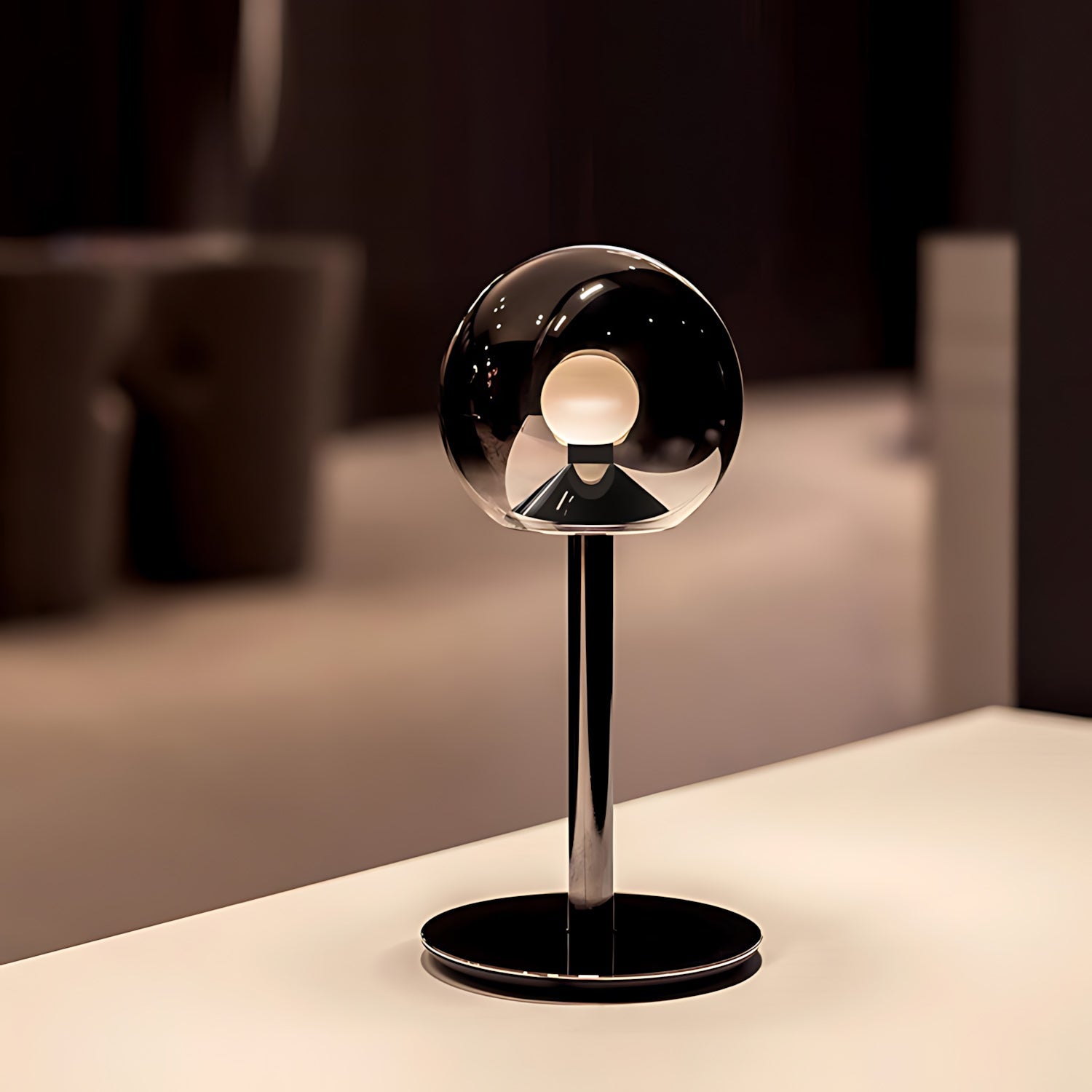 Luna Modern Aluminum Table Light