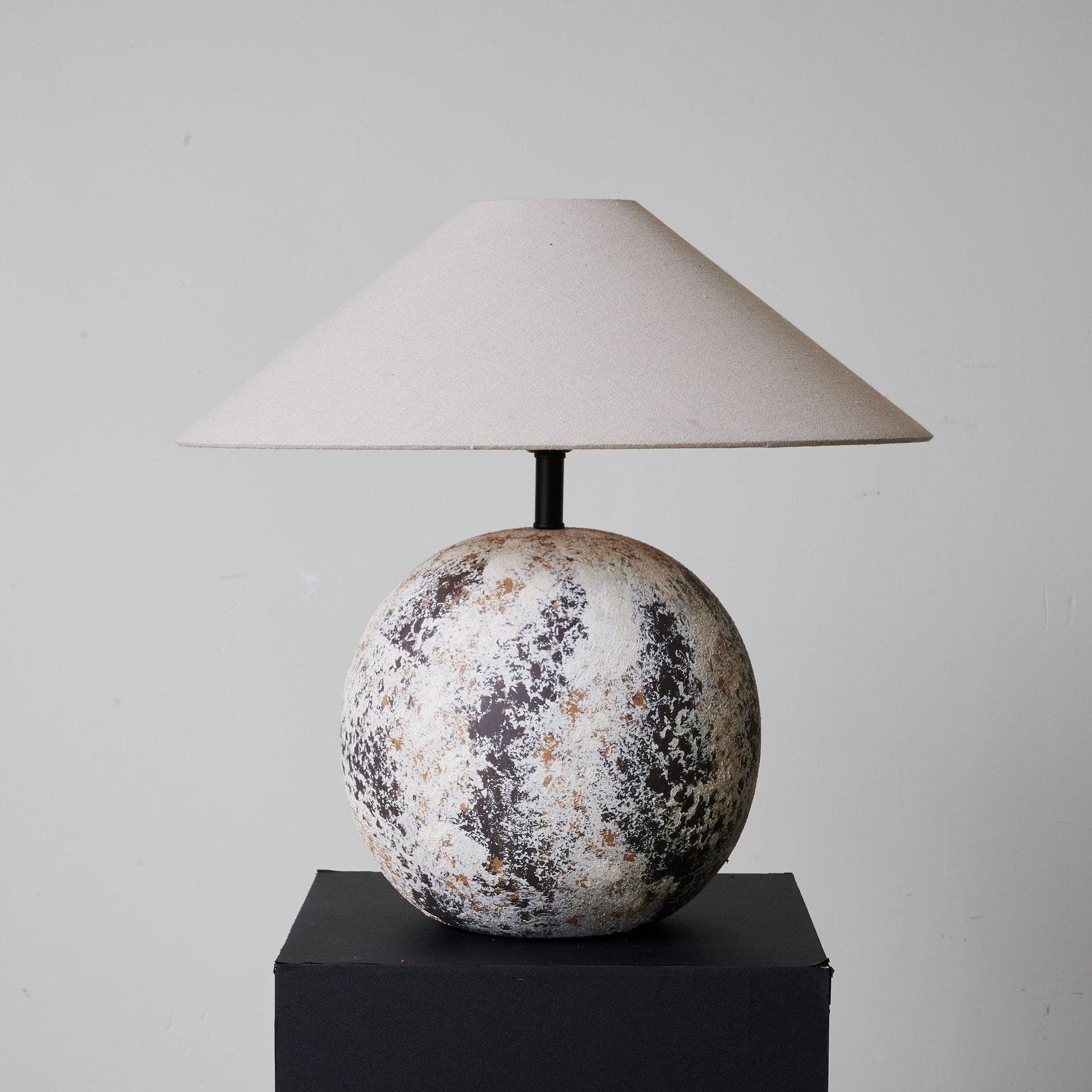Luna Terra Table Lamp - Blowlighting