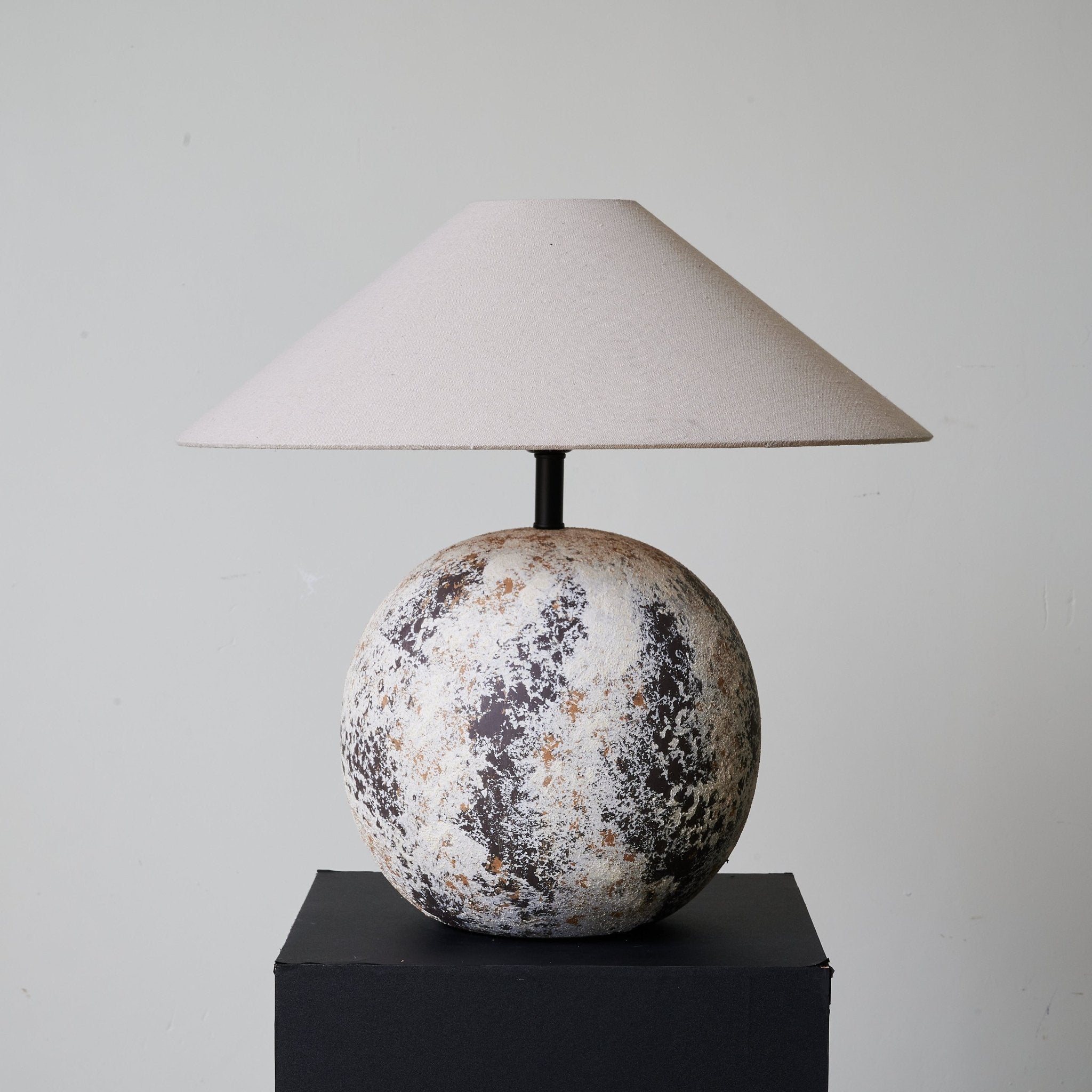 Luna Terra Table Lamp - Blowlighting