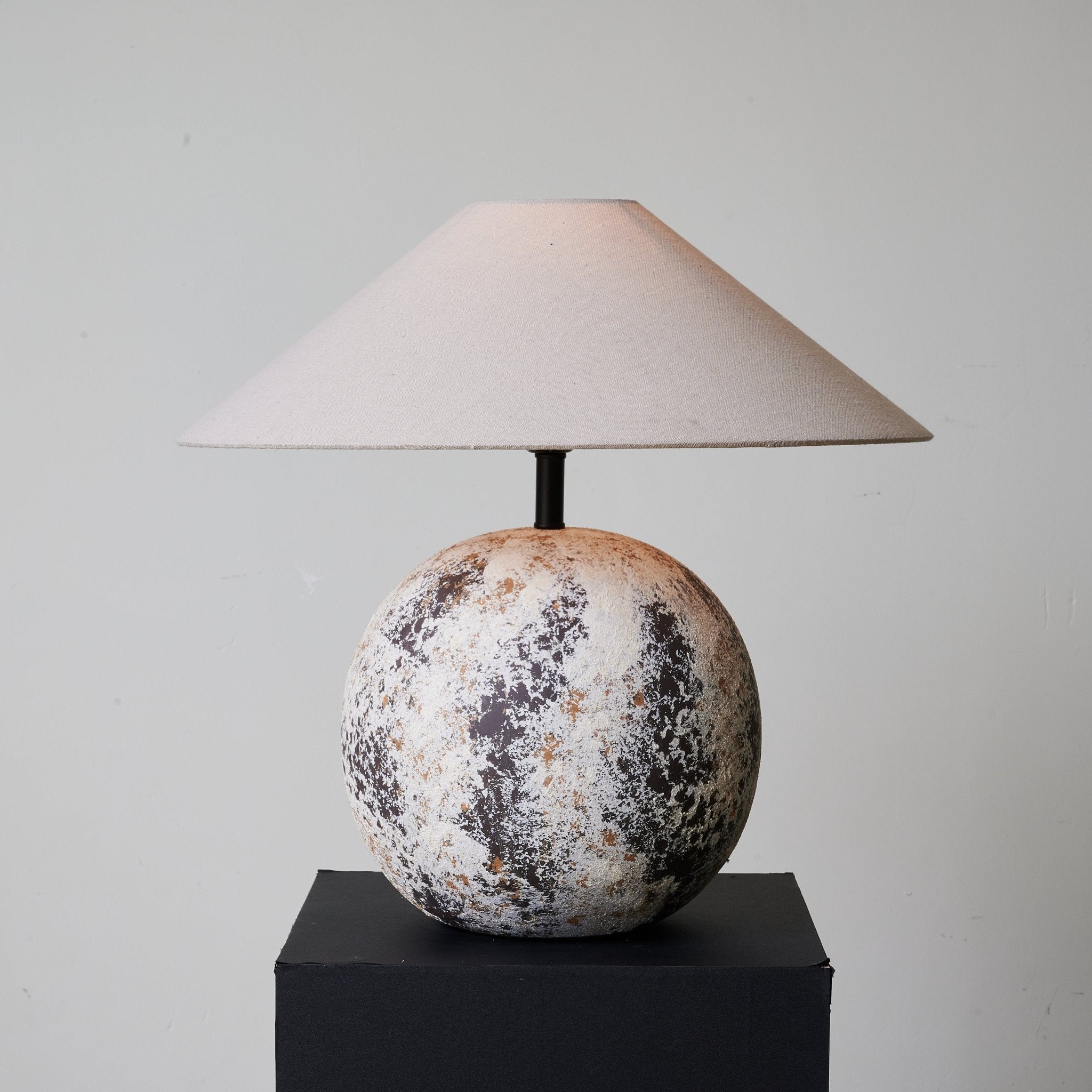 Luna Terra Table Lamp - Blowlighting