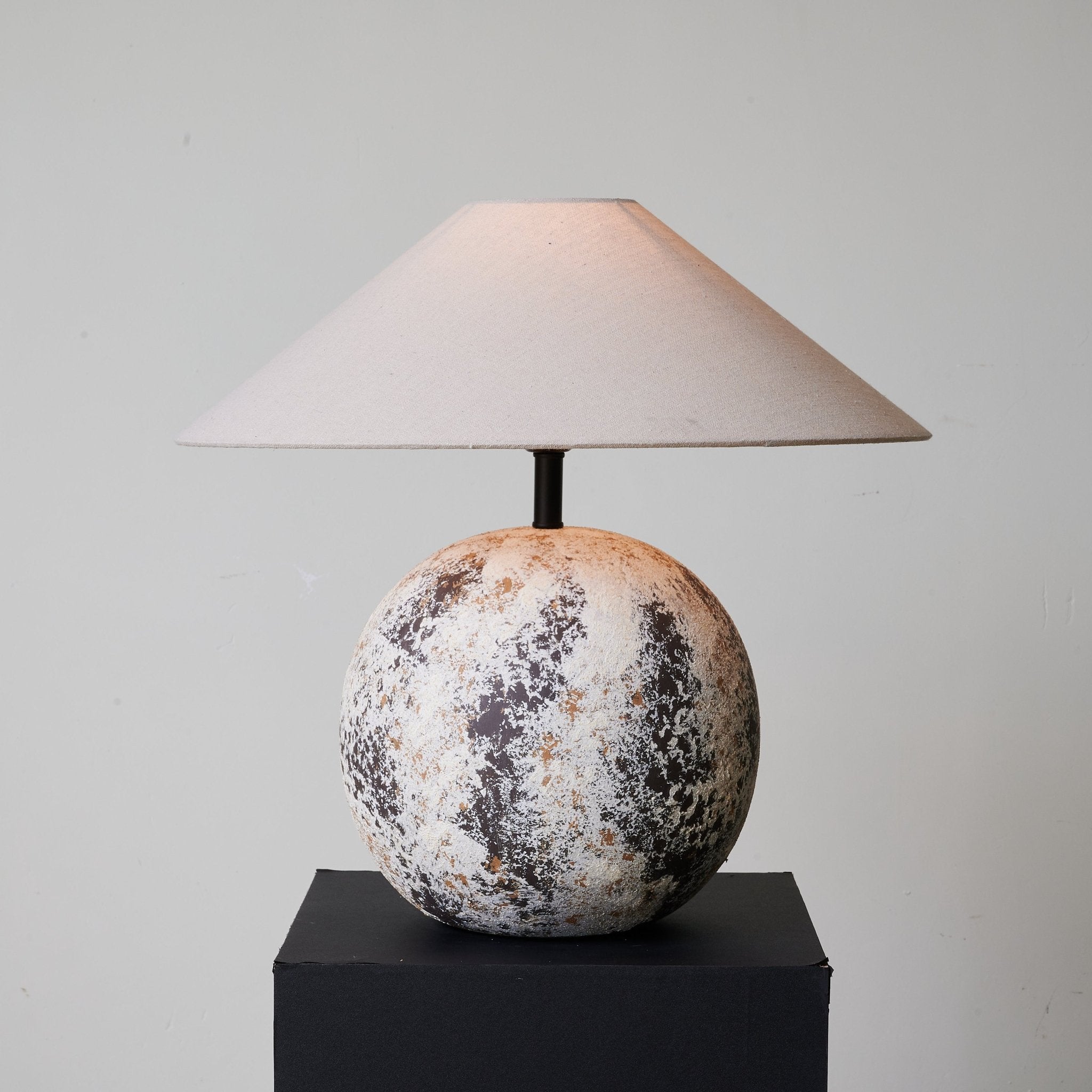 Luna Terra Table Lamp - Blowlighting