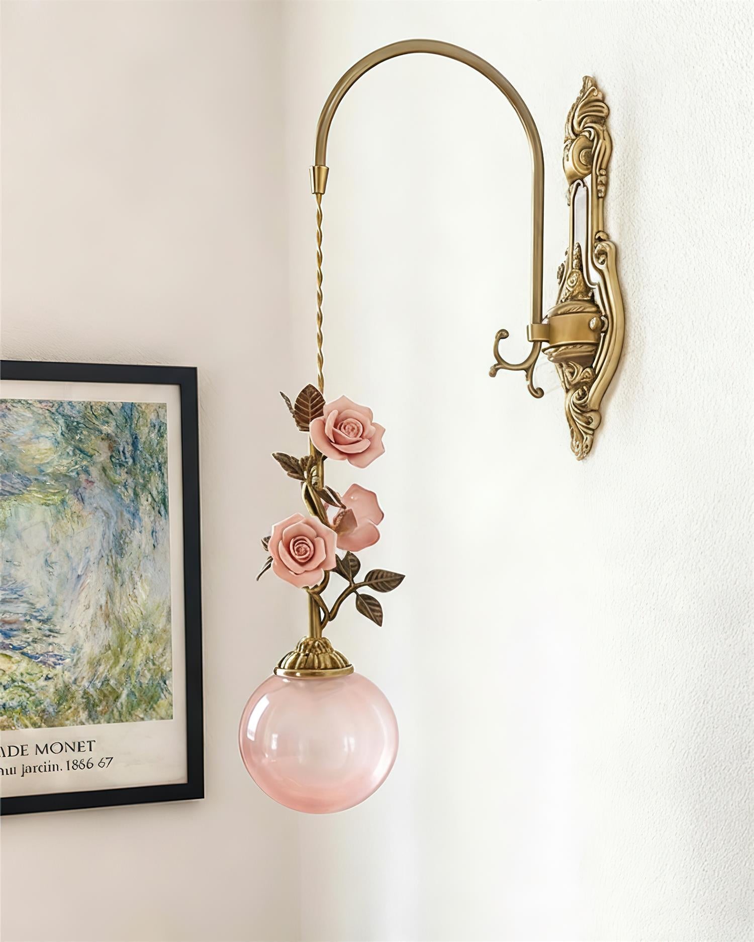 Lunafleur Luxury Brass Wall Light