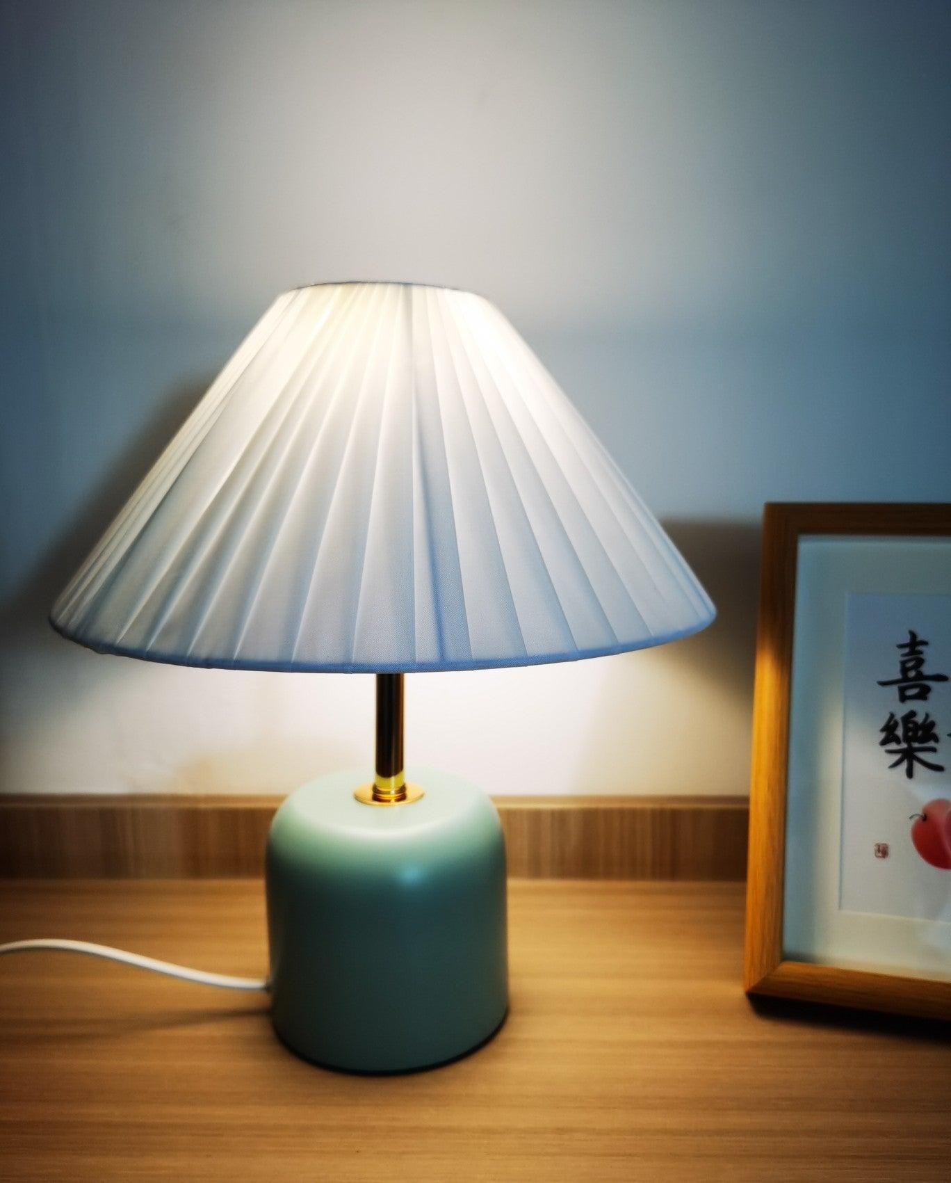 Lunitidal Table Lamp - Blowlighting