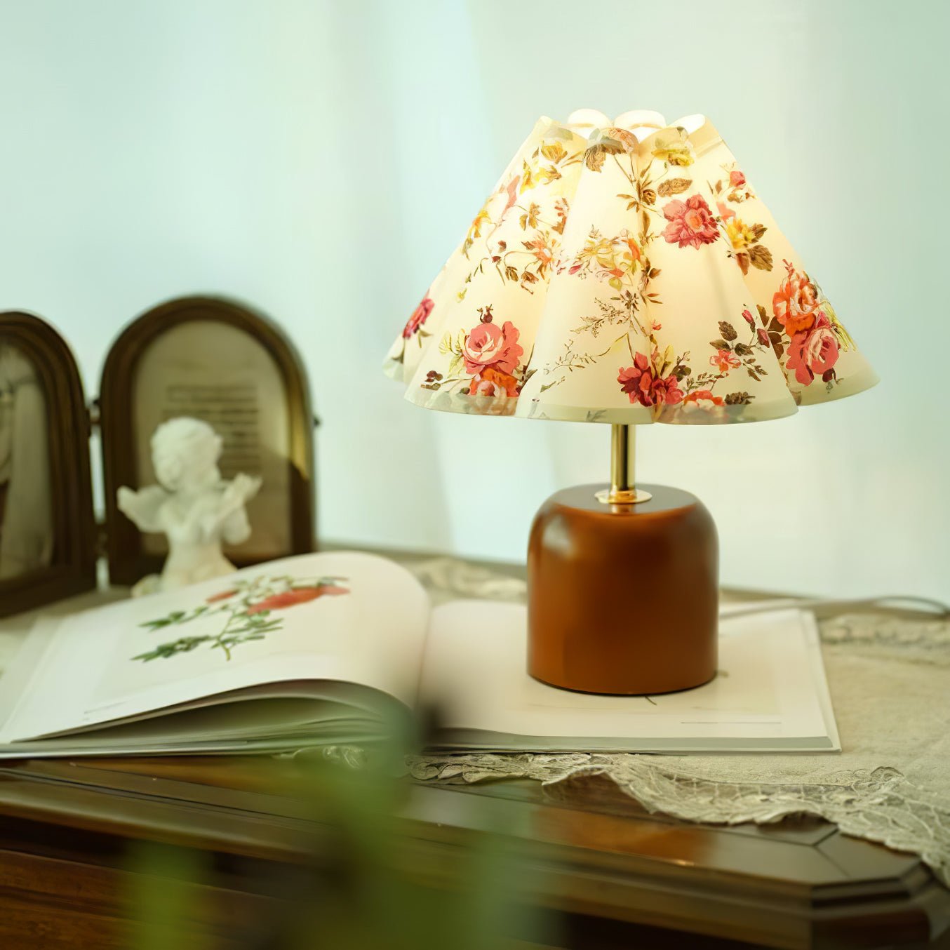 Lunitidal Table Lamp - Blowlighting