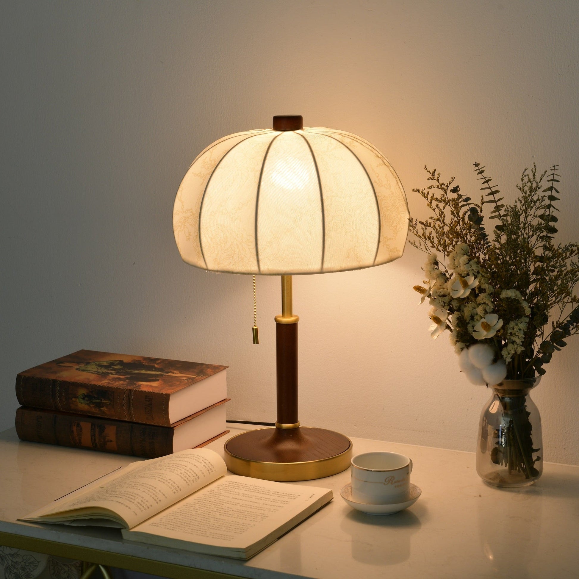 Hazel Vintage Metal Table Lamp - Blowlighting