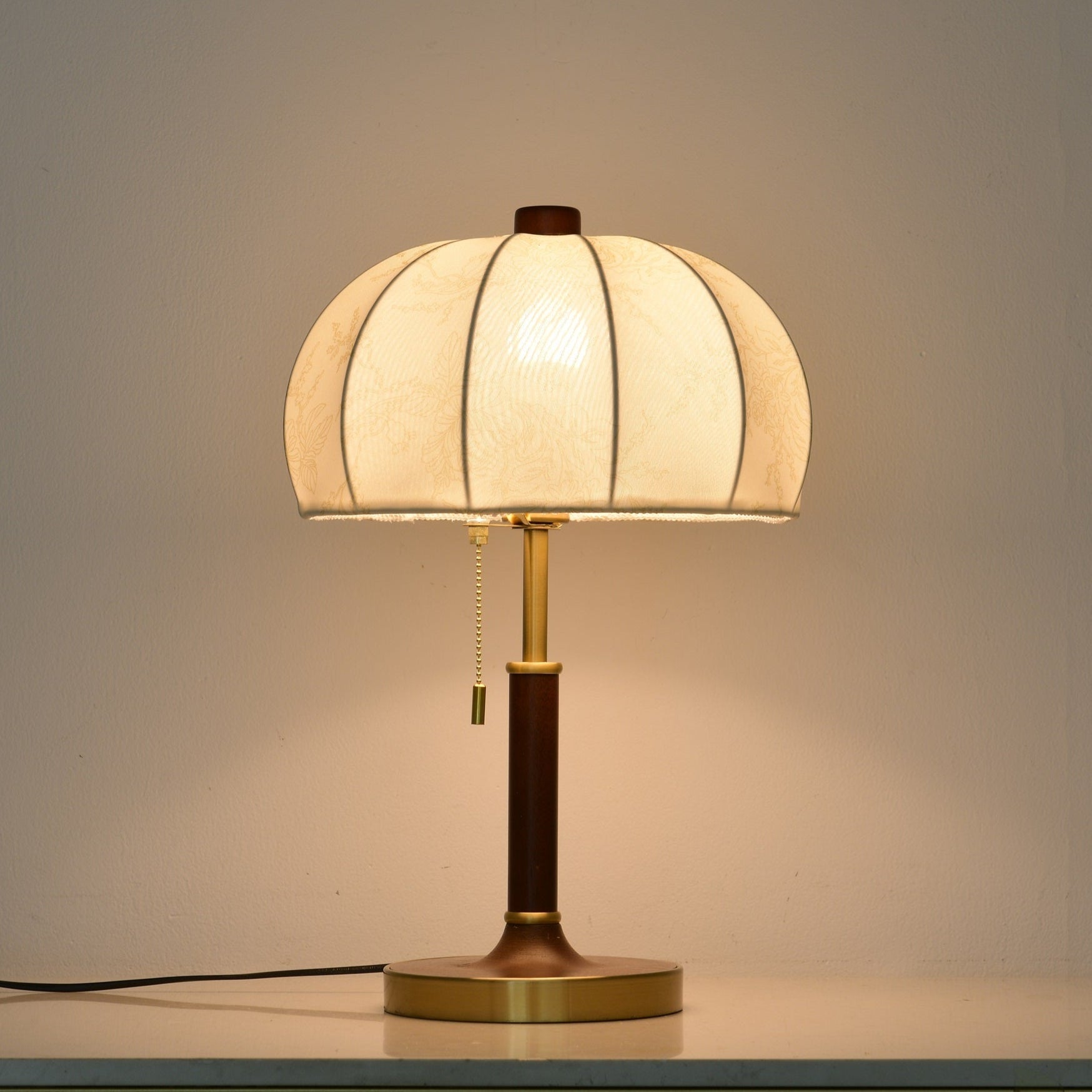 Hazel Vintage Metal Table Lamp - Blowlighting