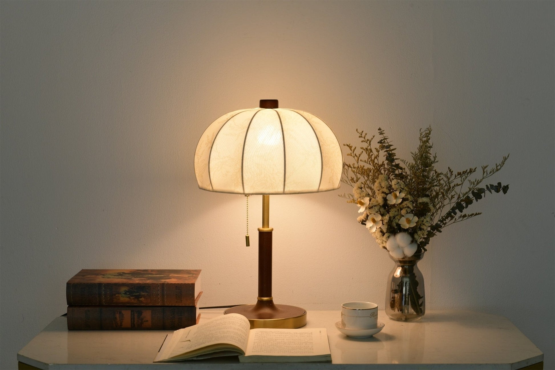 Hazel Vintage Metal Table Lamp - Blowlighting