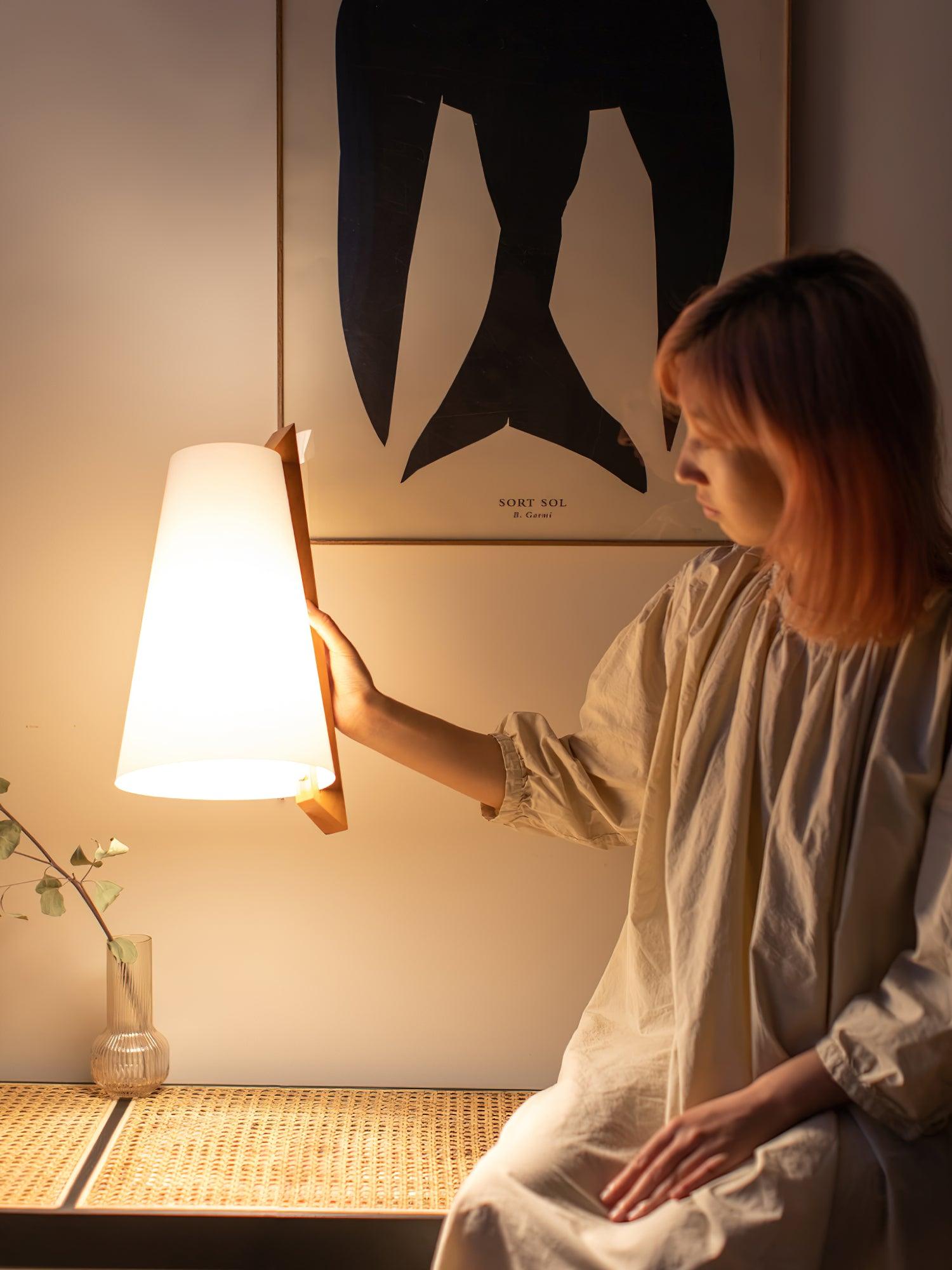 Lupe Wall Lamp - Blowlighting