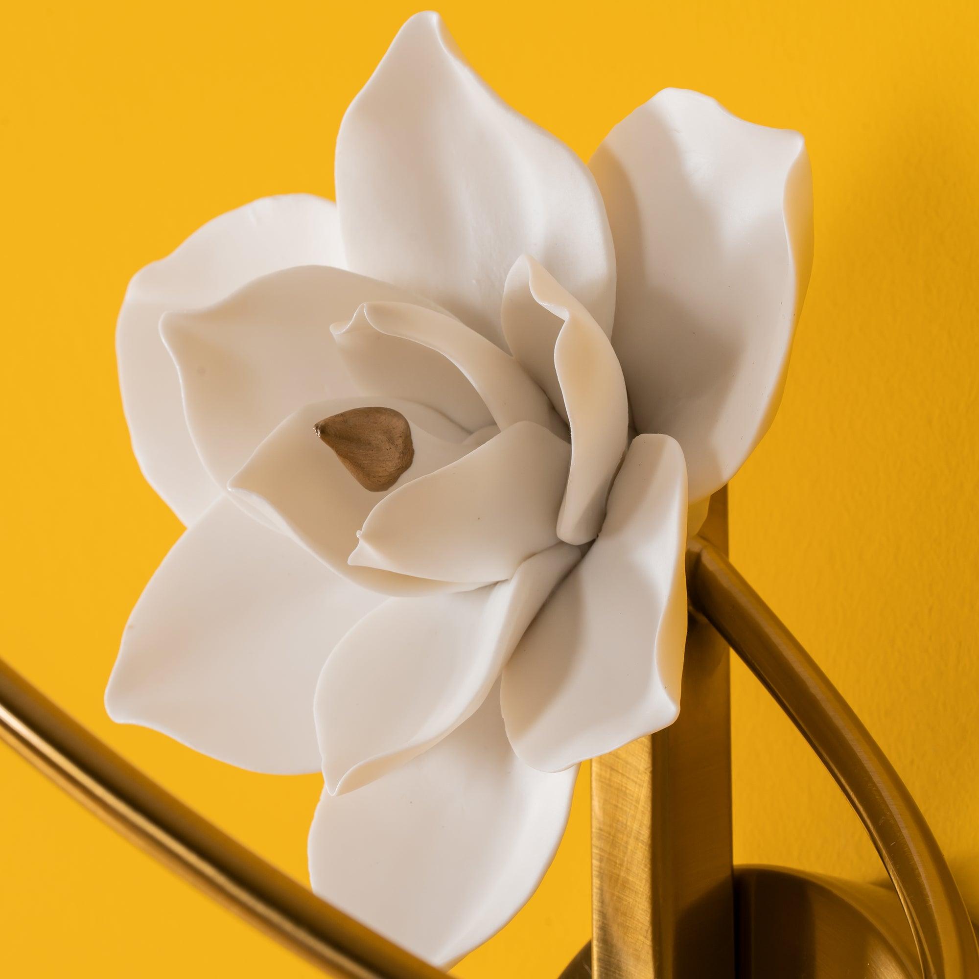 Lure Sconce - Blowlighting