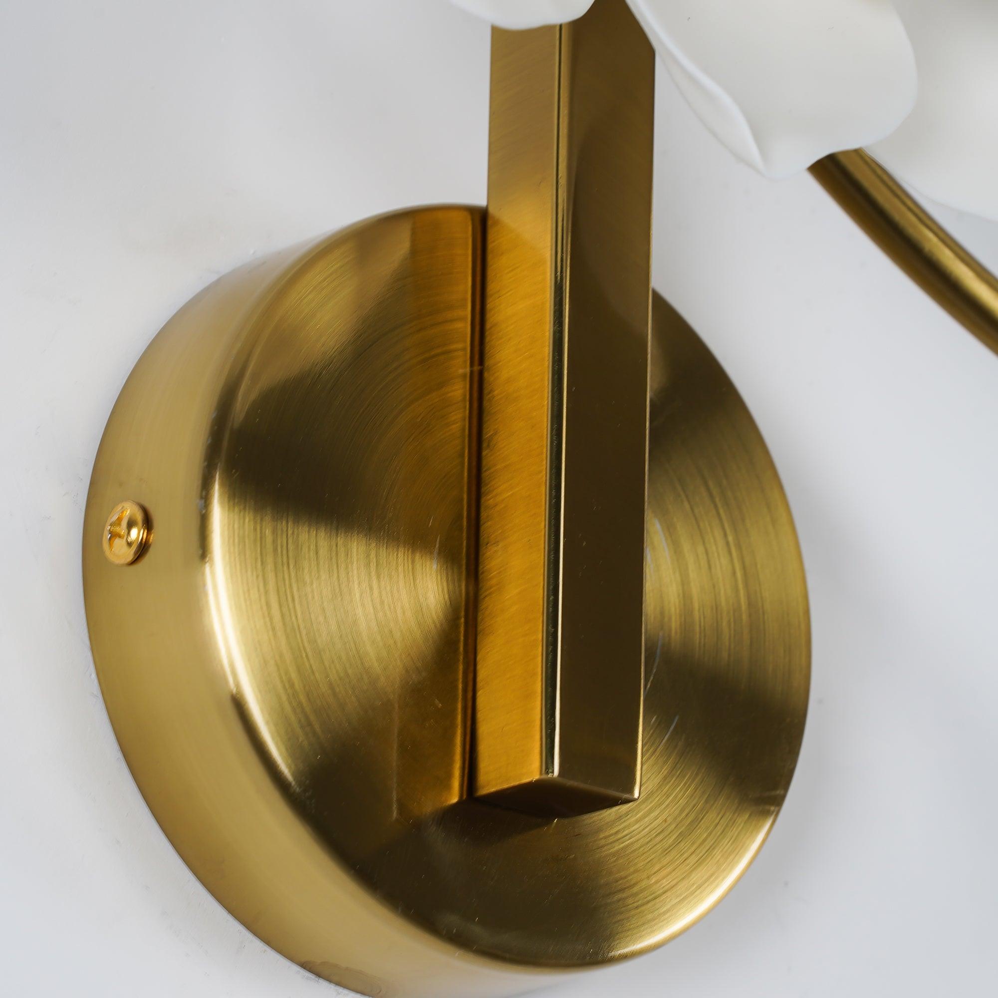 Lure Sconce - Blowlighting